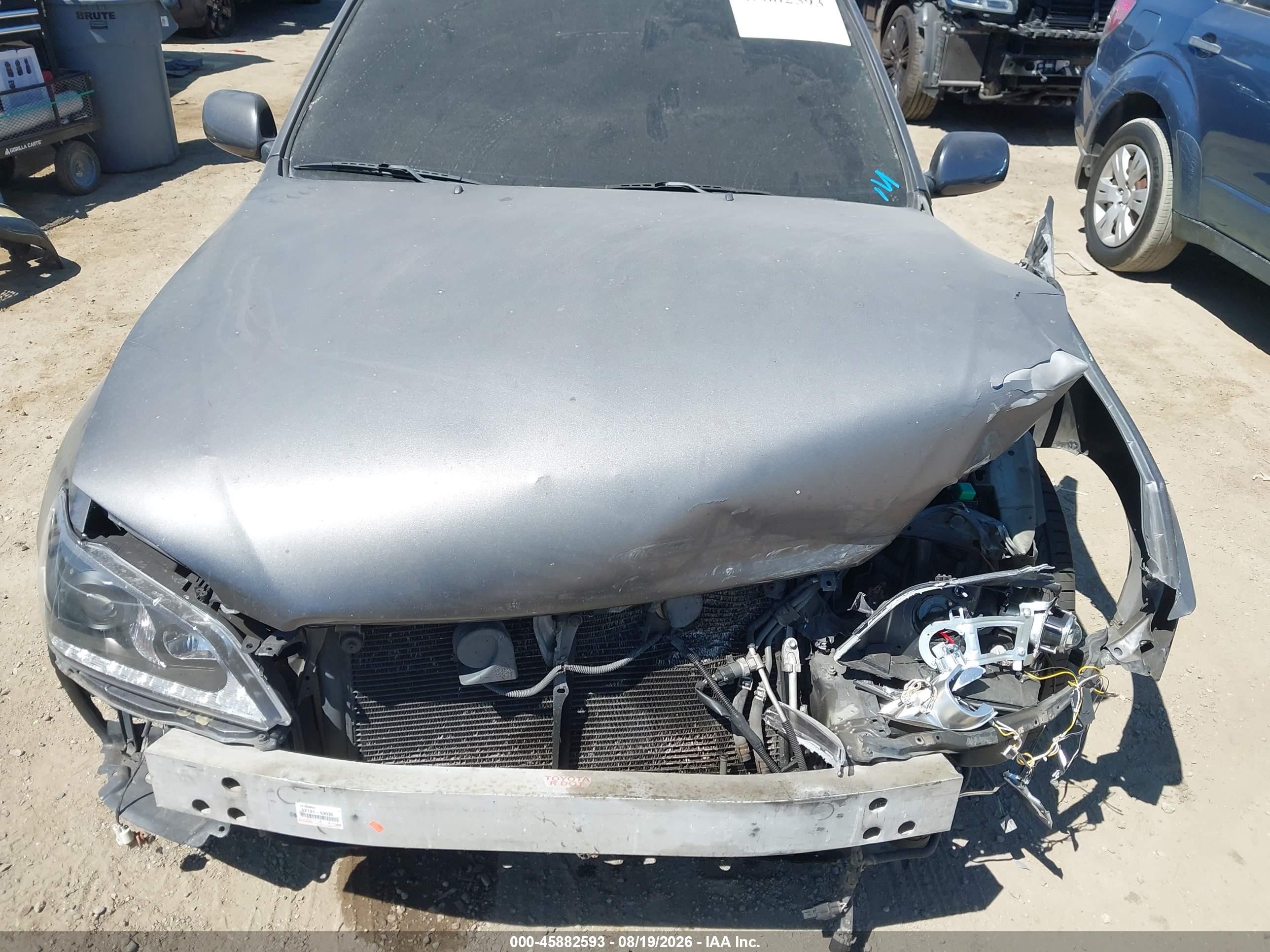 2002 Lexus Is 300   Gray vin: JTHBD192920061503