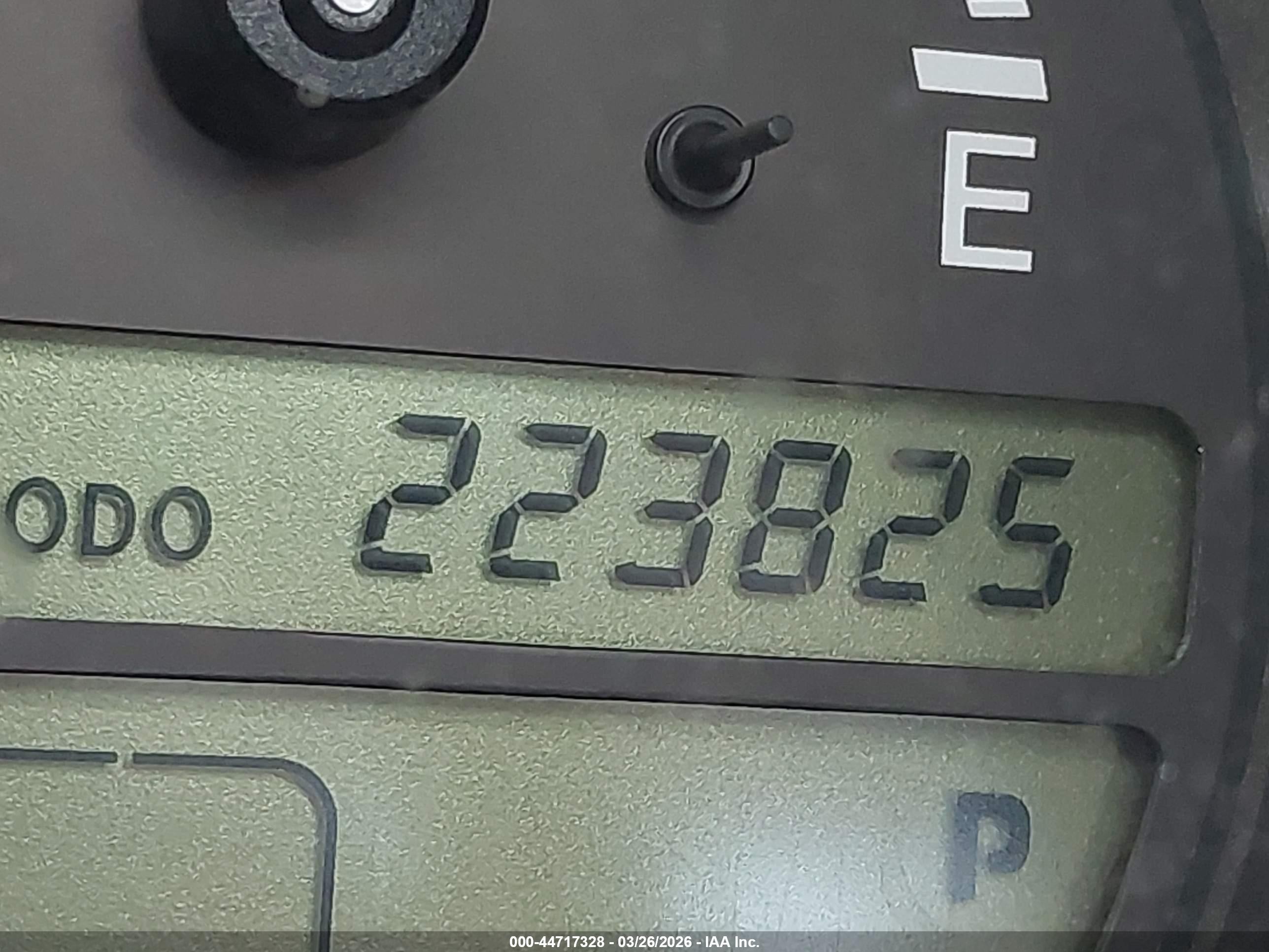 2003 Lexus Is 300   Красный vin: JTHBD192930076908