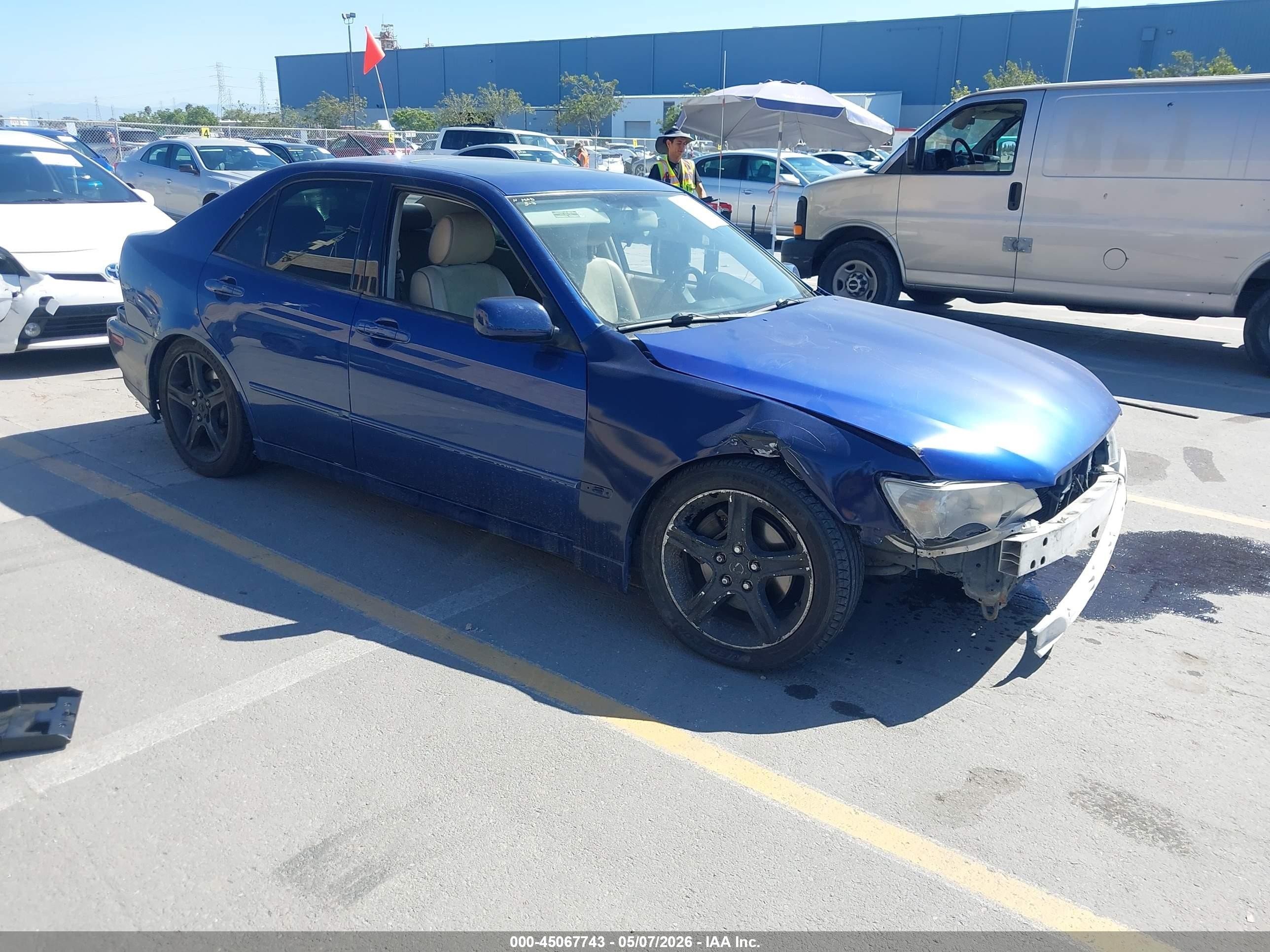 2002 Lexus Is 300   Blue vin: JTHBD192X20054415