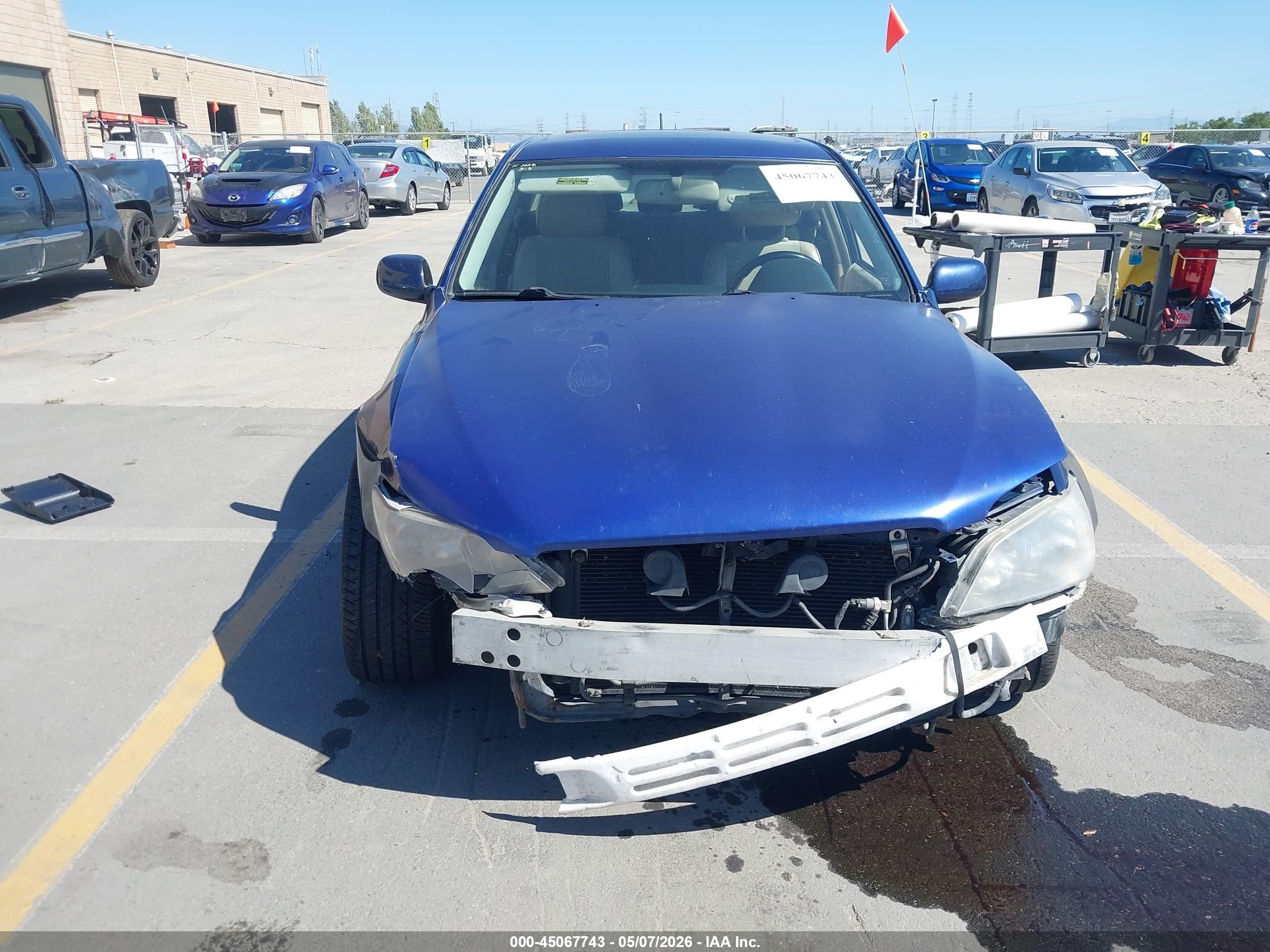 2002 Lexus Is 300   Blue vin: JTHBD192X20054415