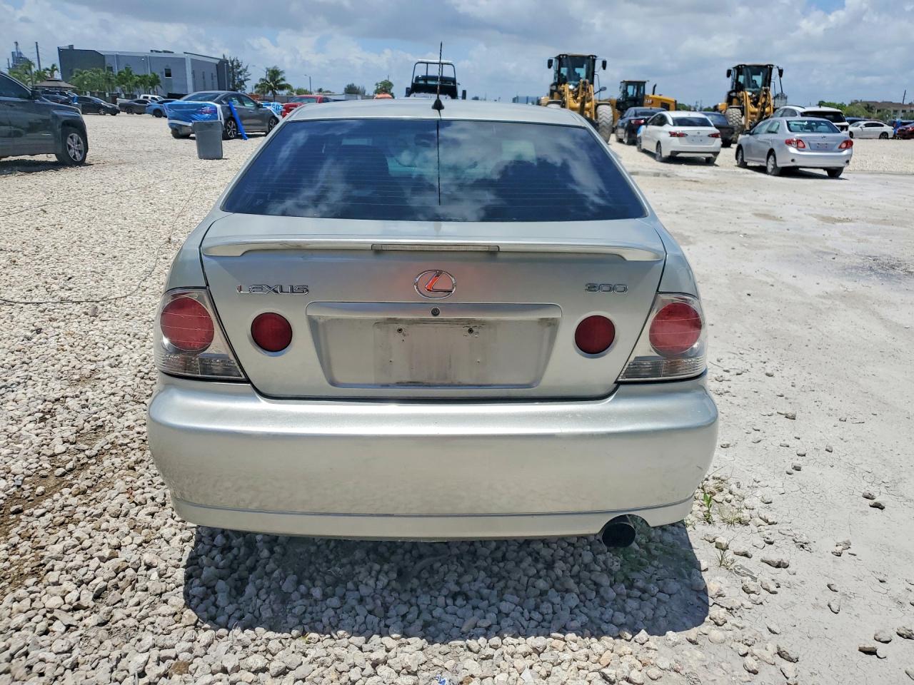 2003 Lexus Is 300 Silver vin: JTHBD192X30077677