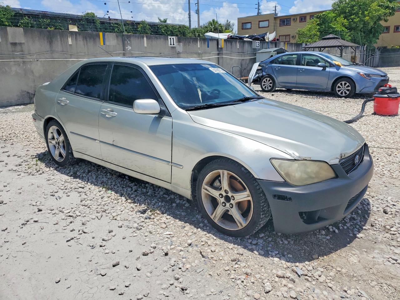2003 Lexus Is 300 Silver vin: JTHBD192X30077677