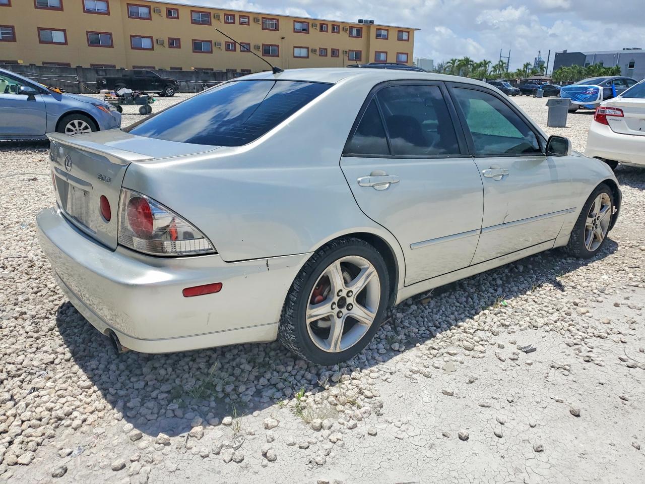 2003 Lexus Is 300 Silver vin: JTHBD192X30077677