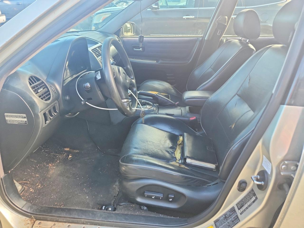 2003 Lexus Is 300 Silver vin: JTHBD192X30079588