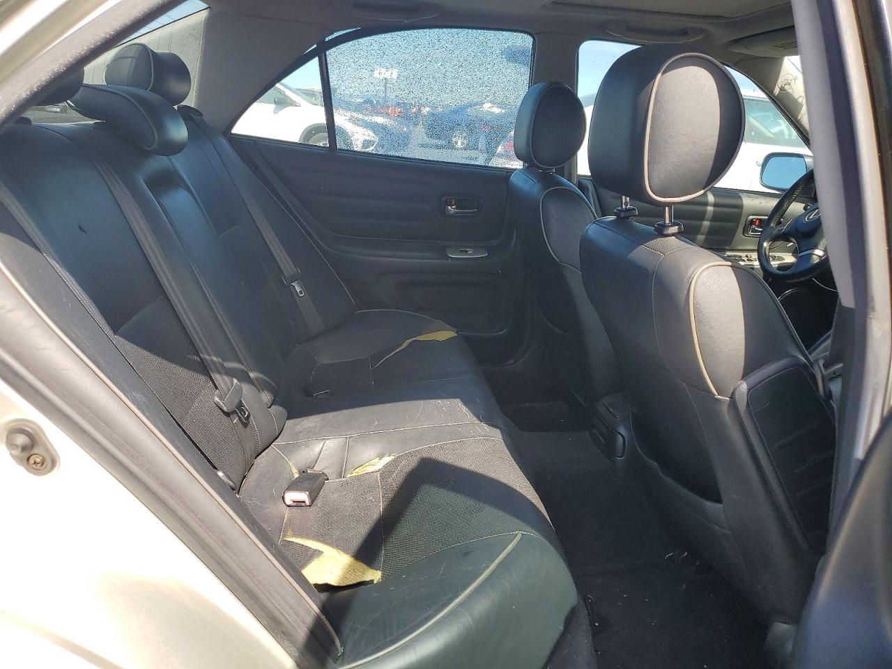 2004 Lexus Is 300 Base Silver vin: JTHBD192X40090544