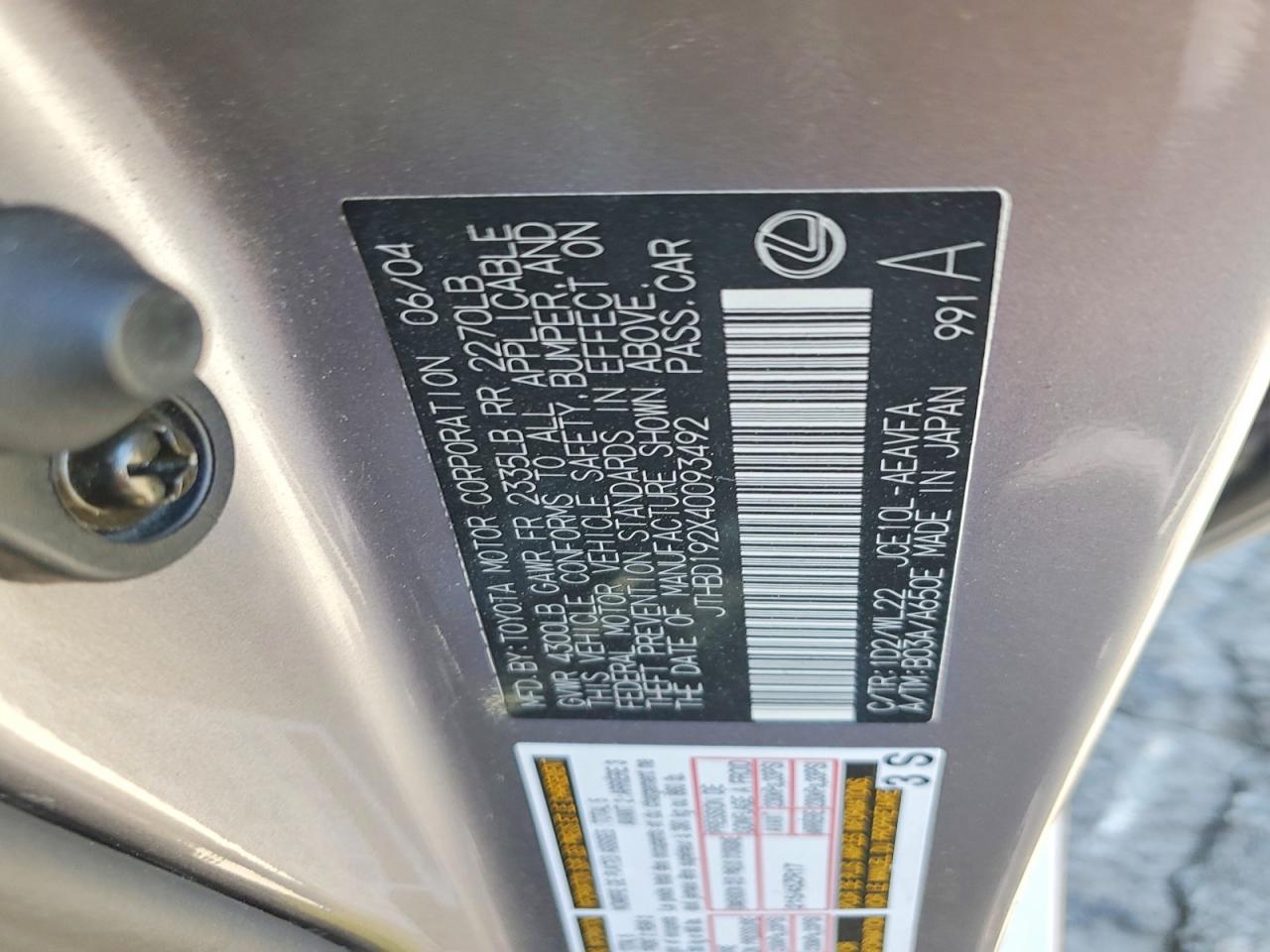 2004 Lexus Is 300 Silver vin: JTHBD192X40093492