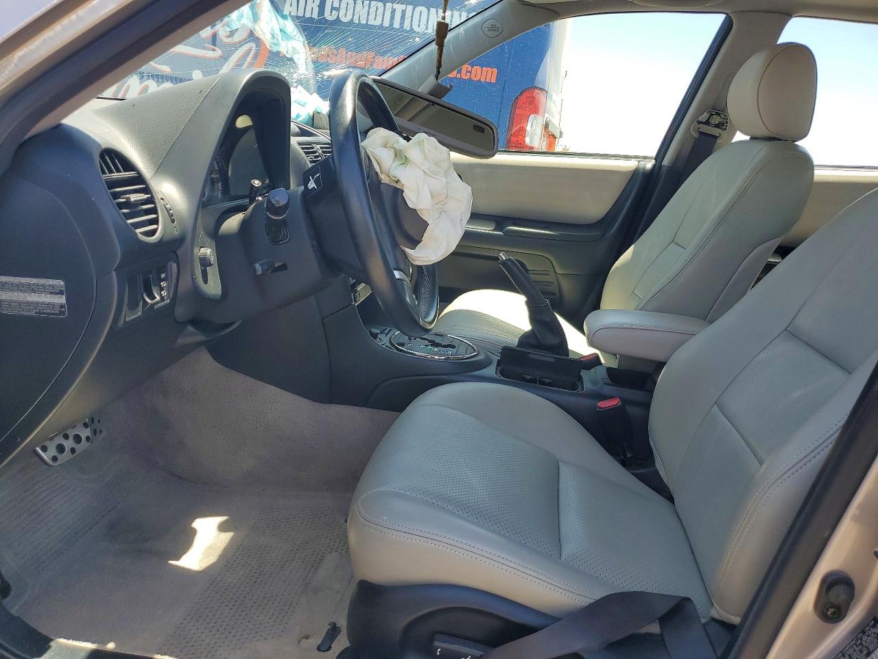 2004 Lexus Is 300 Silver vin: JTHBD192X40093492