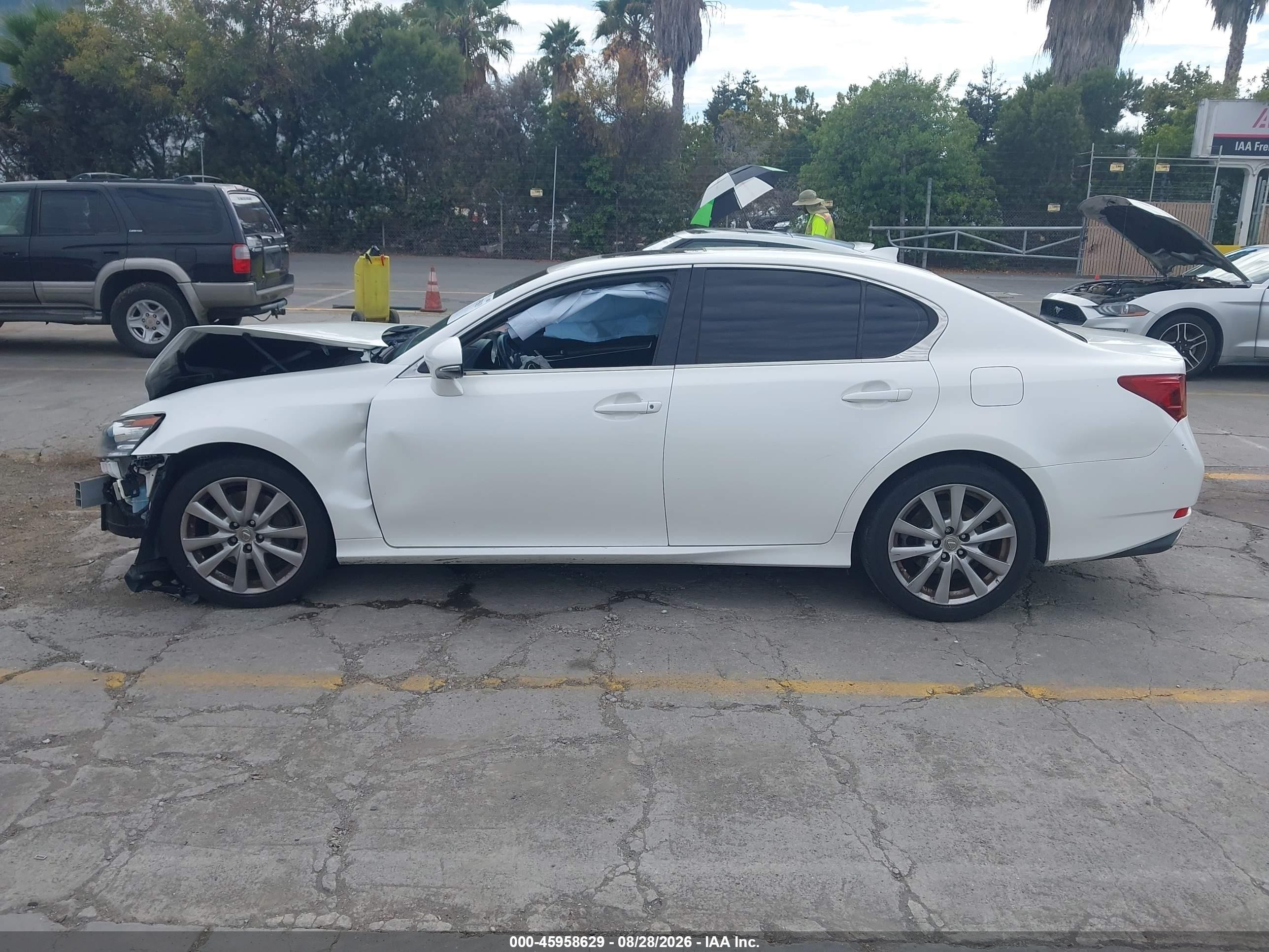 2015 Lexus Gs 350   White vin: JTHBE1BL2FA001093