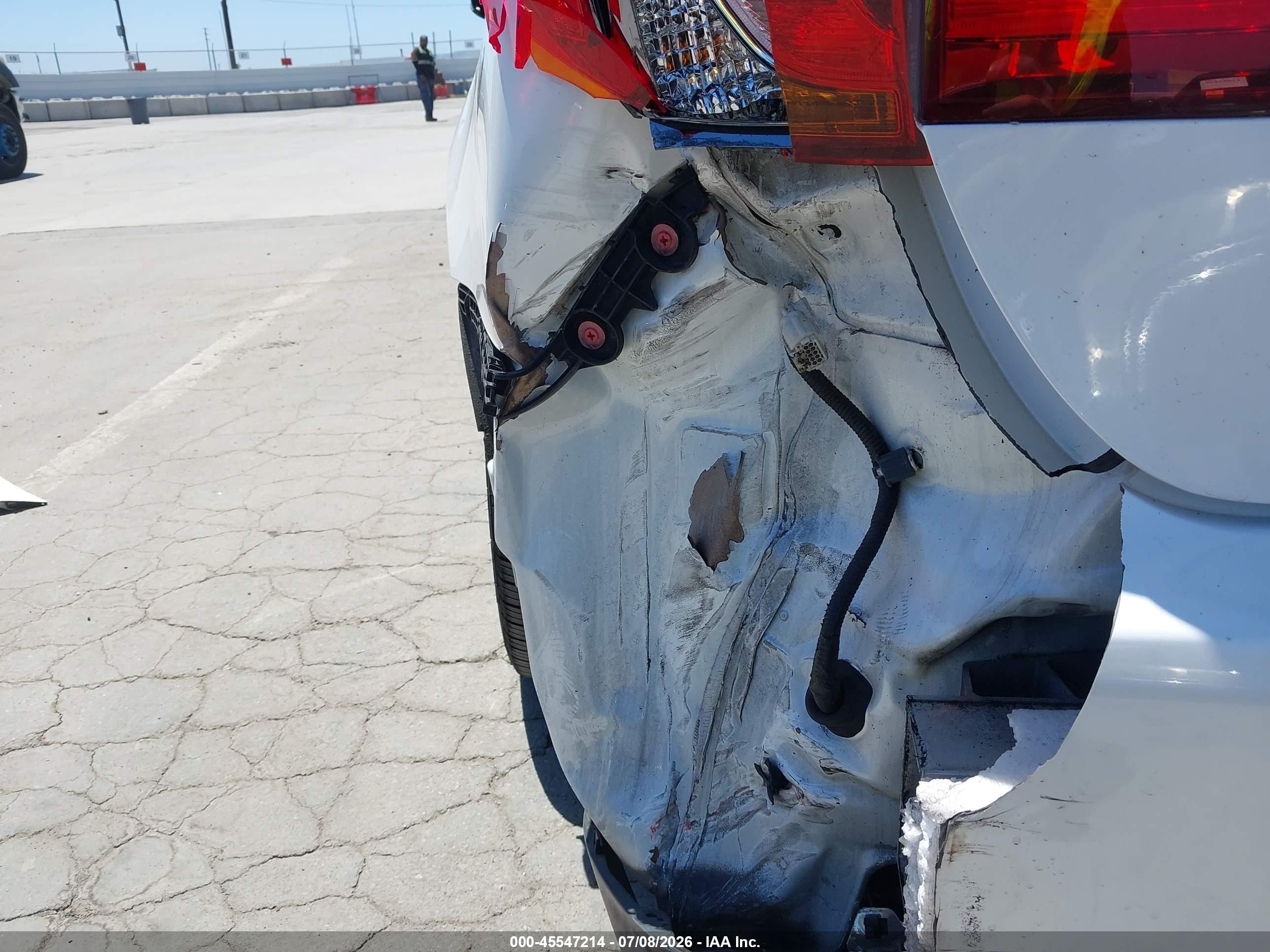 2015 Lexus Gs 350   White vin: JTHBE1BL2FA012823