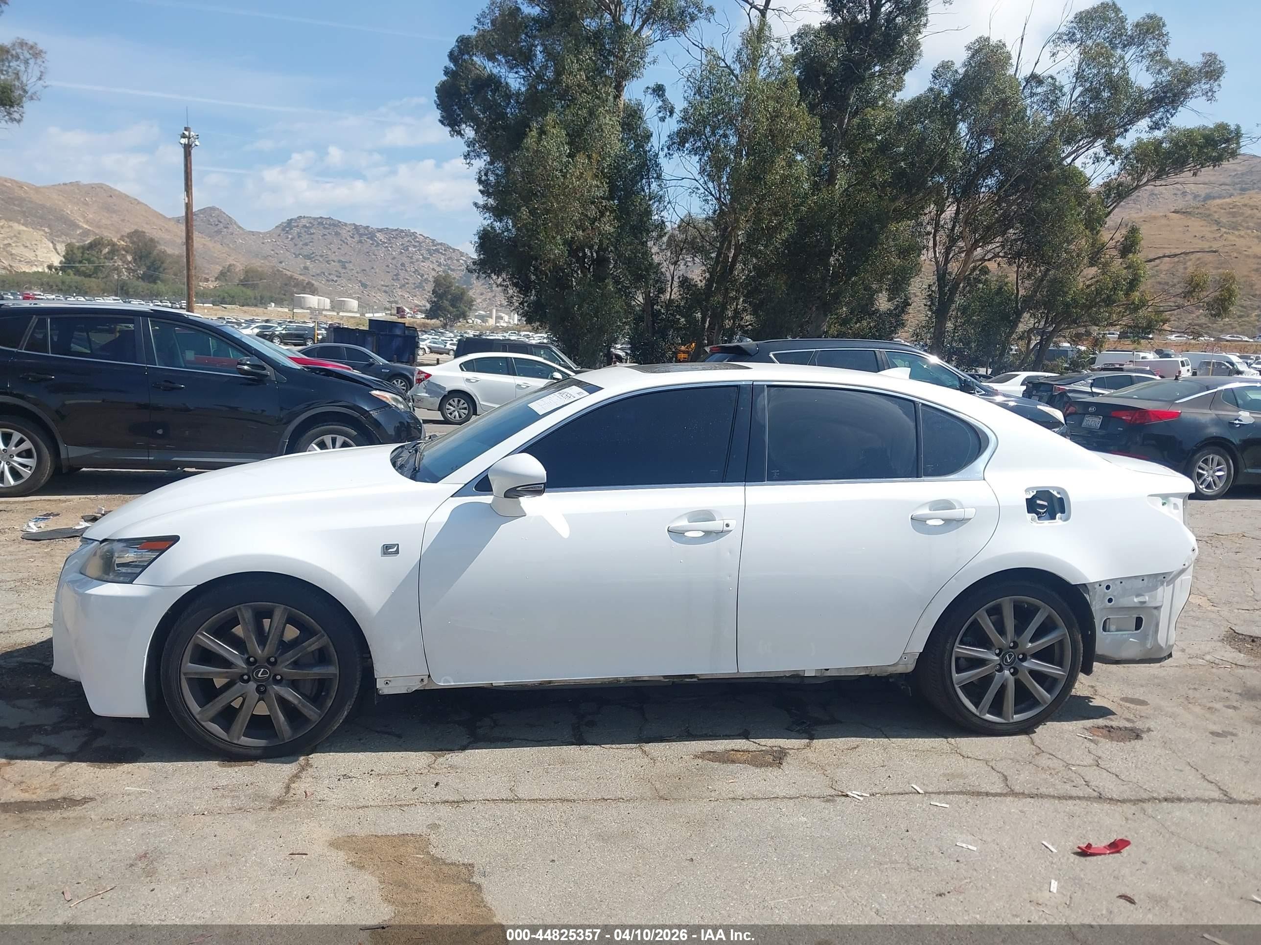 2015 Lexus Gs 350   White vin: JTHBE1BL2FA017648