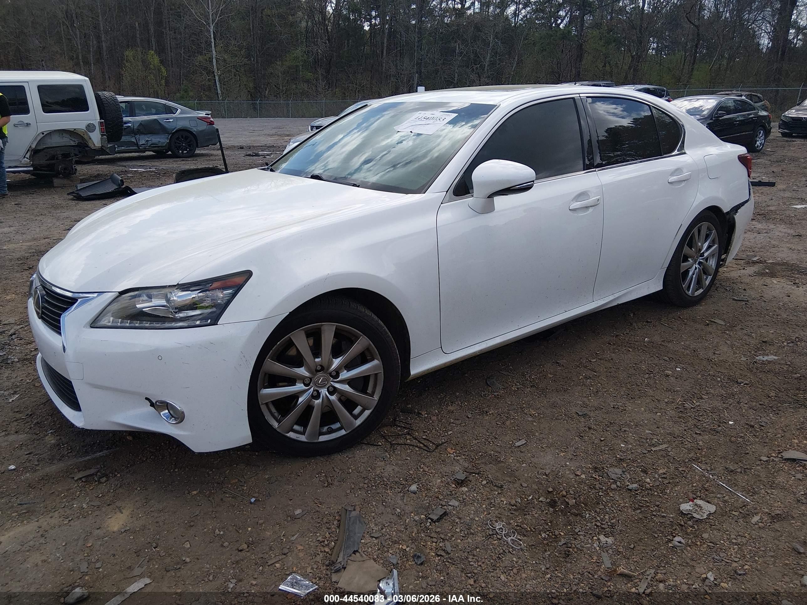 2015 Lexus Gs 350   White vin: JTHBE1BL4FA014542