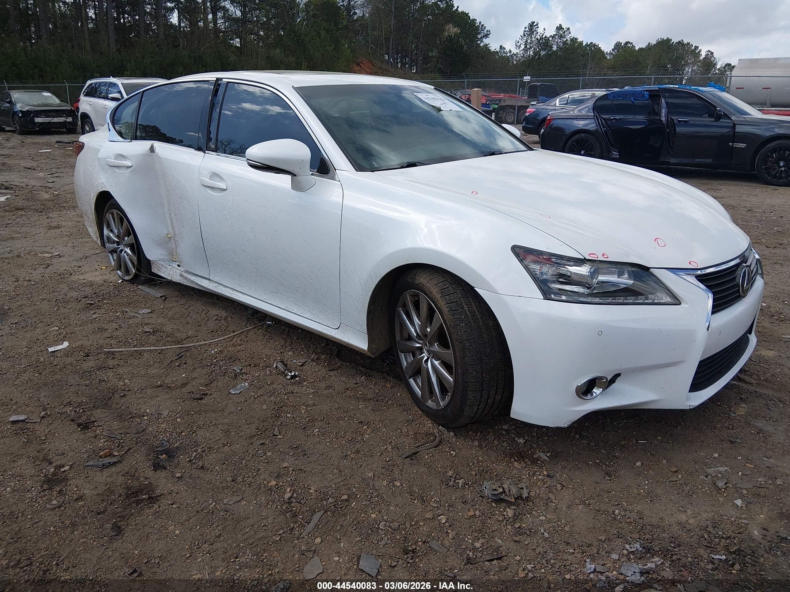 2015 Lexus Gs 350   White vin: JTHBE1BL4FA014542