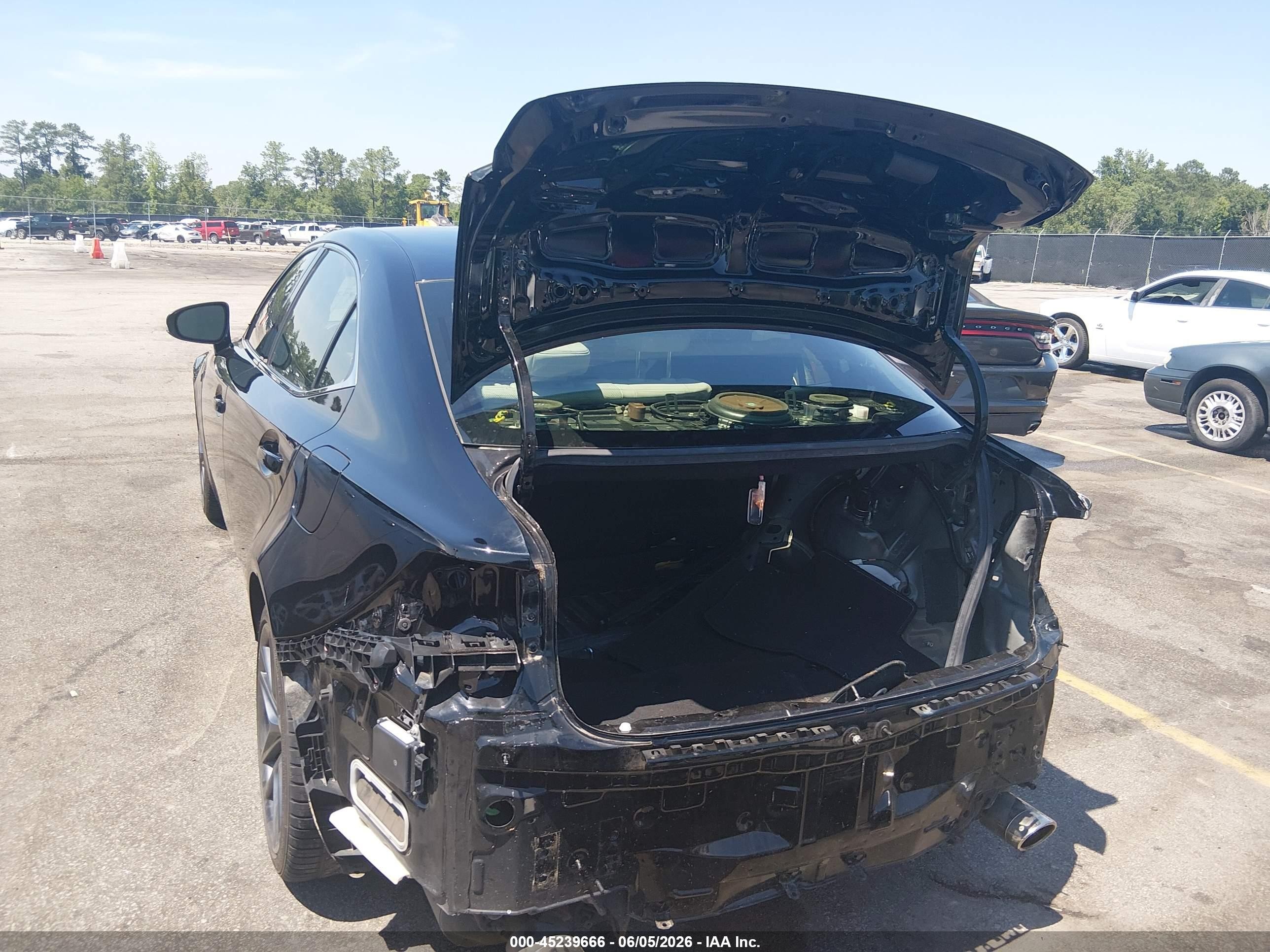 2014 Lexus Is 350   Black vin: JTHBE1D20E5001055