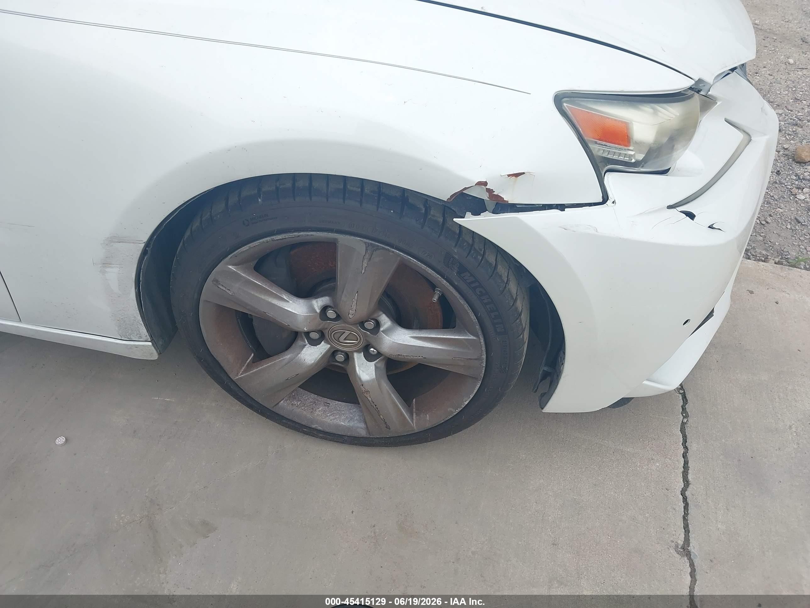 2014 Lexus Is 350   White vin: JTHBE1D20E5002710