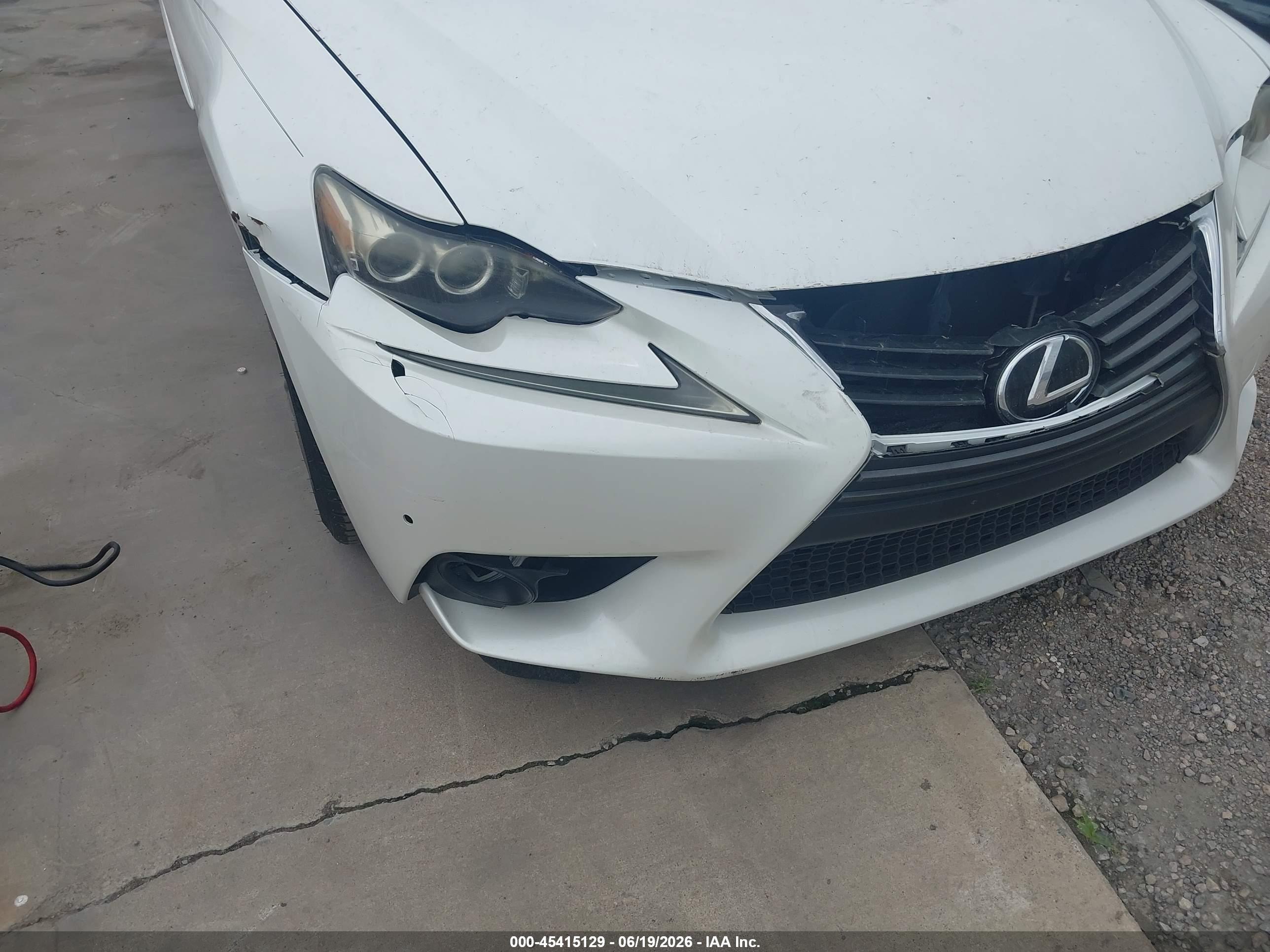 2014 Lexus Is 350   White vin: JTHBE1D20E5002710
