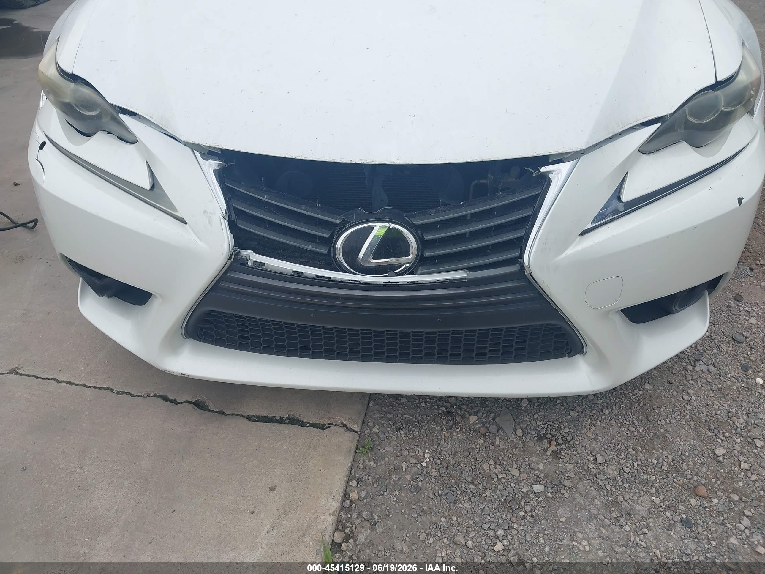 2014 Lexus Is 350   White vin: JTHBE1D20E5002710