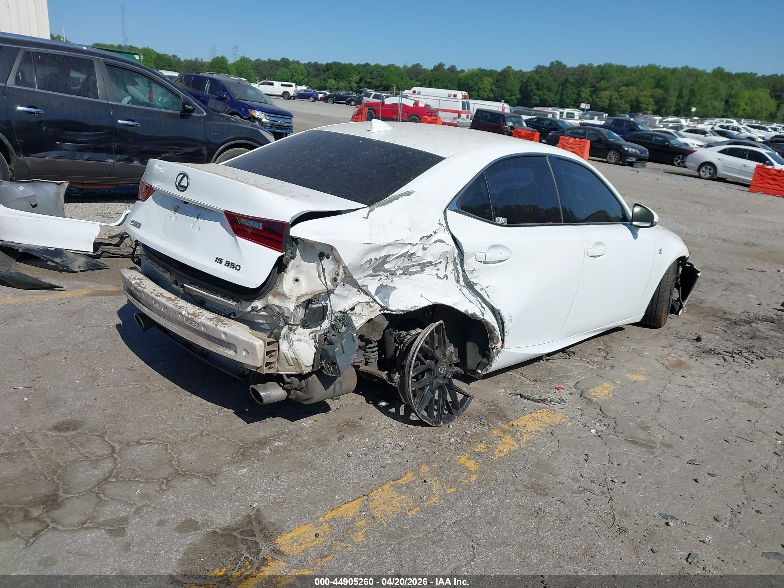 2015 Lexus Is 350   White vin: JTHBE1D21F5018285