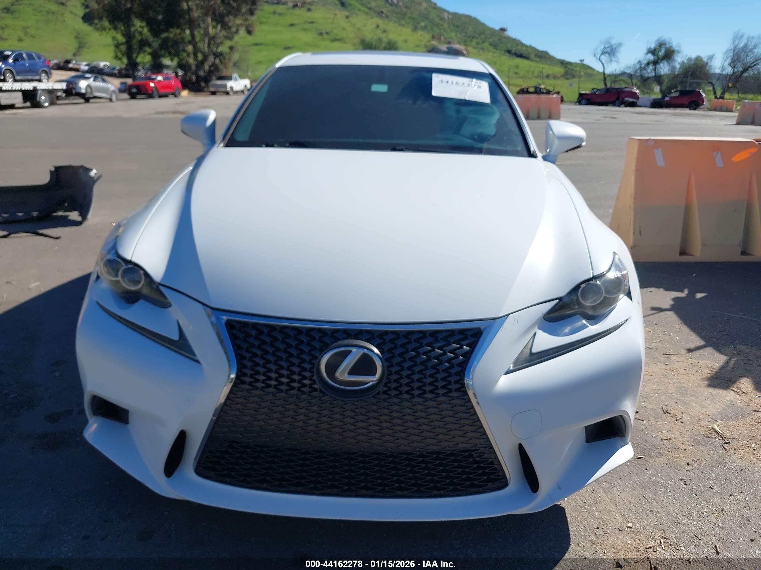 2014 Lexus Is 350   White vin: JTHBE1D22E5013997