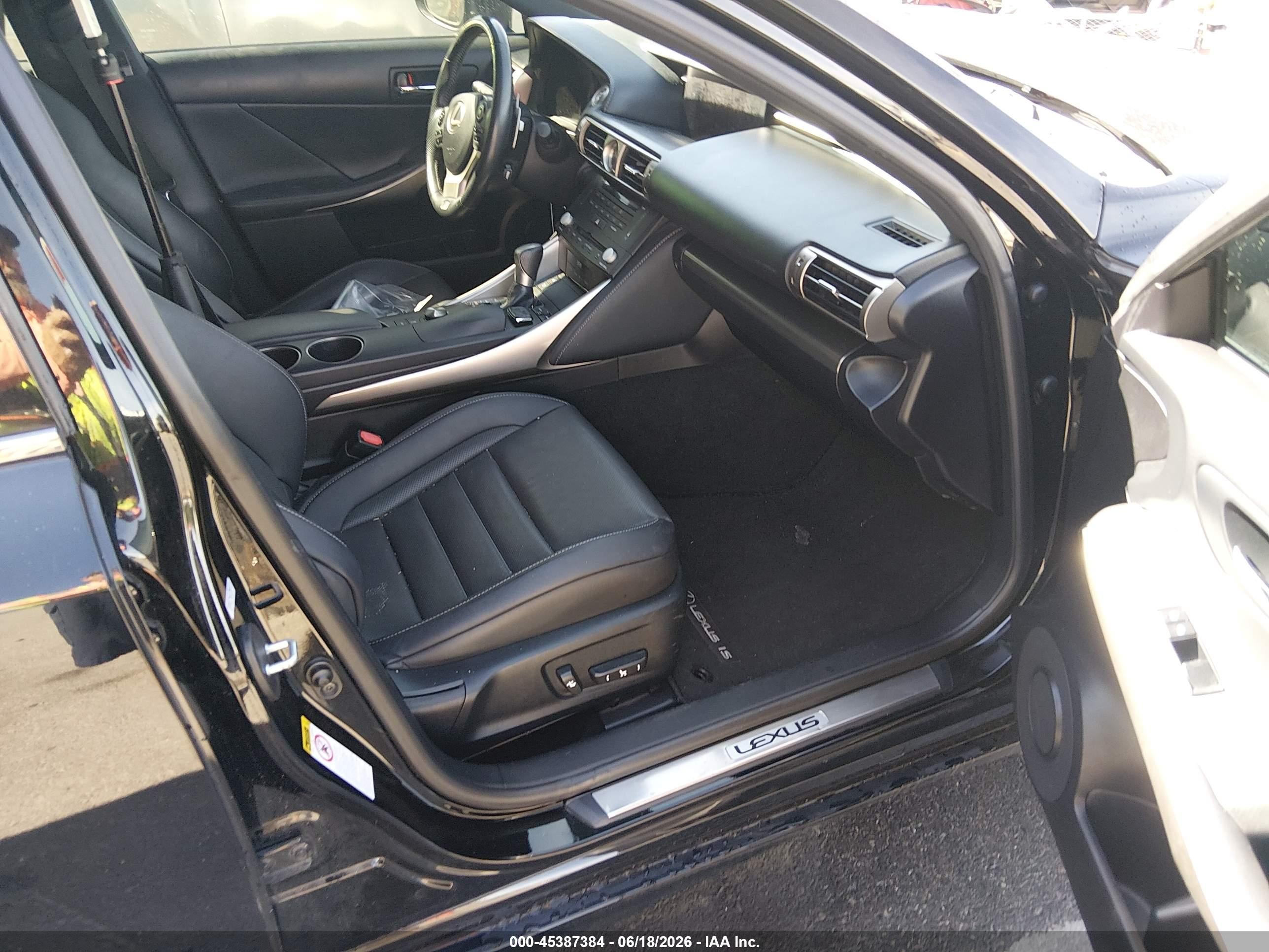2015 Lexus Is 350   Black vin: JTHBE1D24F5021147