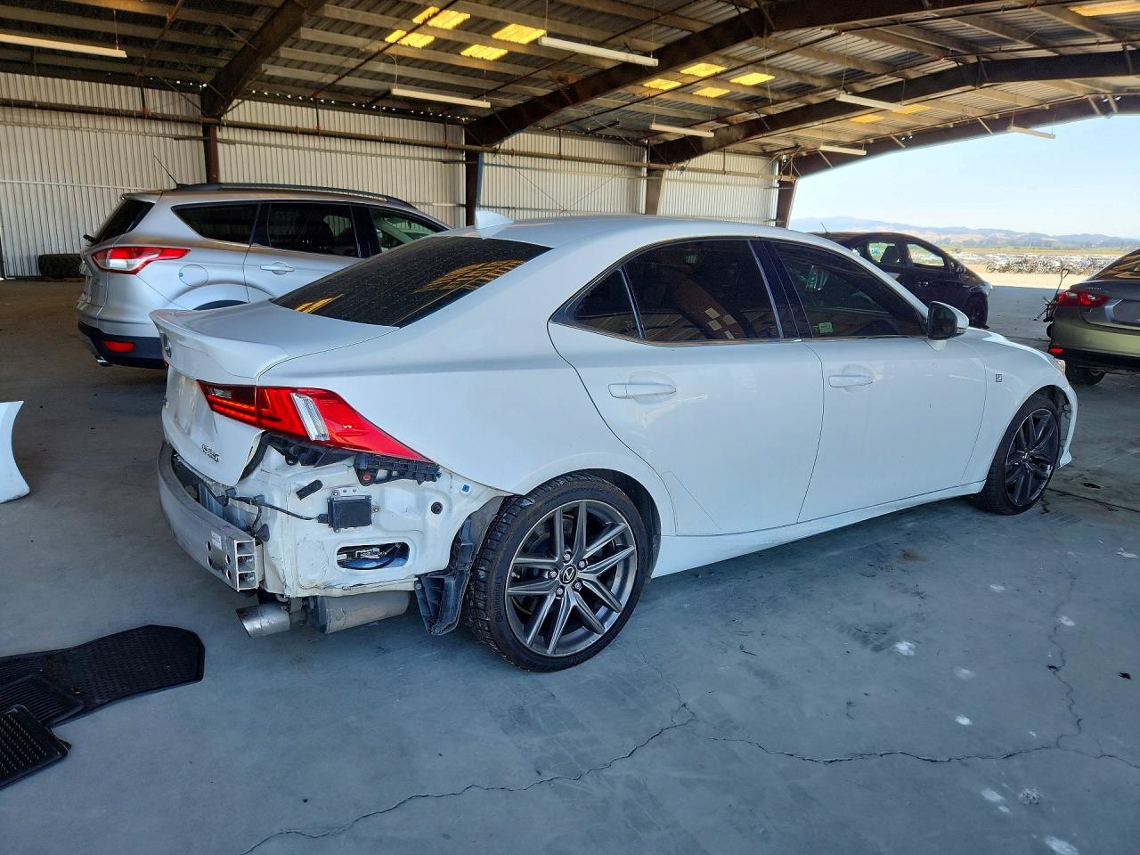 2015 Lexus Is 350 White vin: JTHBE1D25F5022372