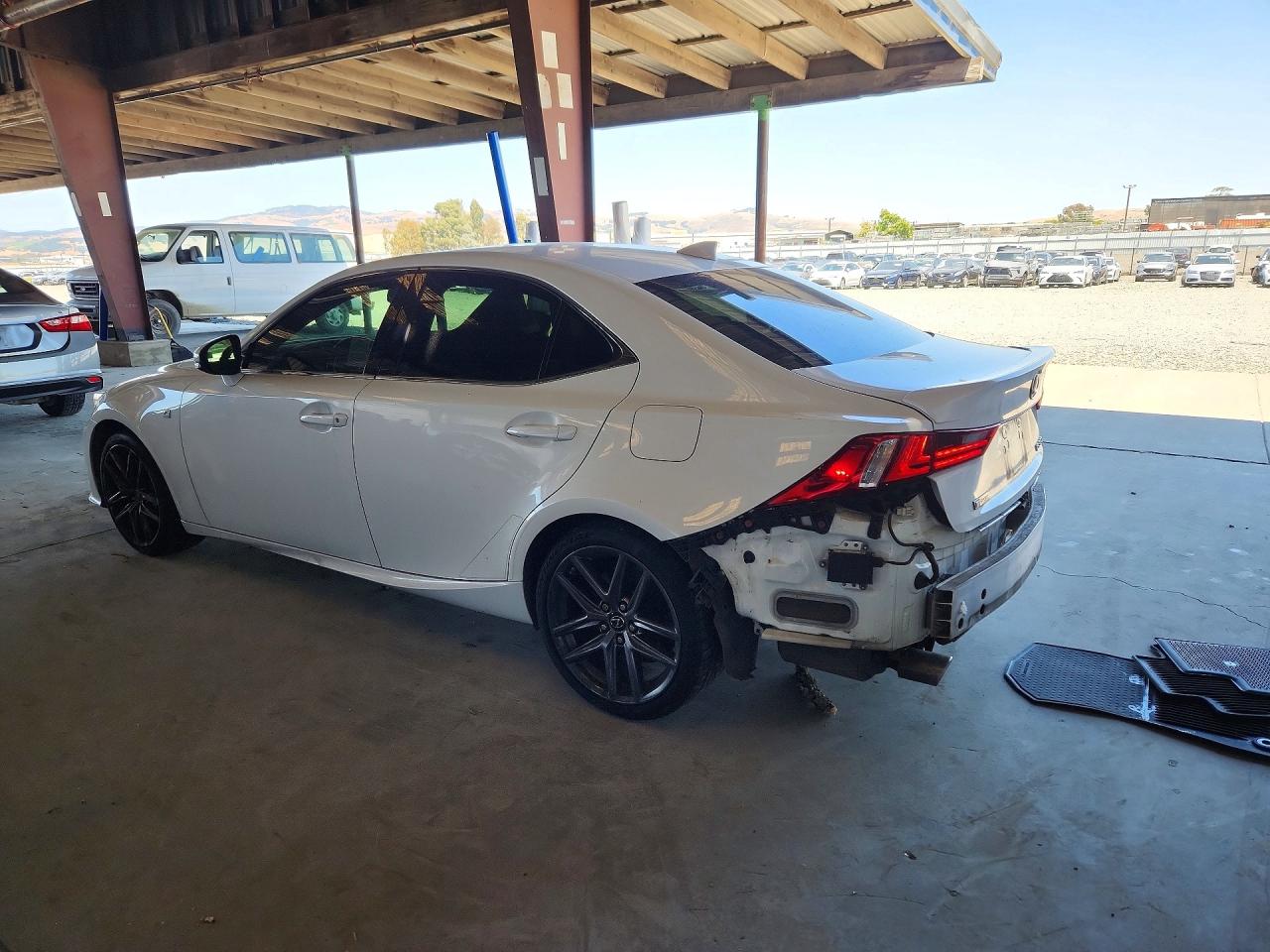 2015 Lexus Is 350 White vin: JTHBE1D25F5022372