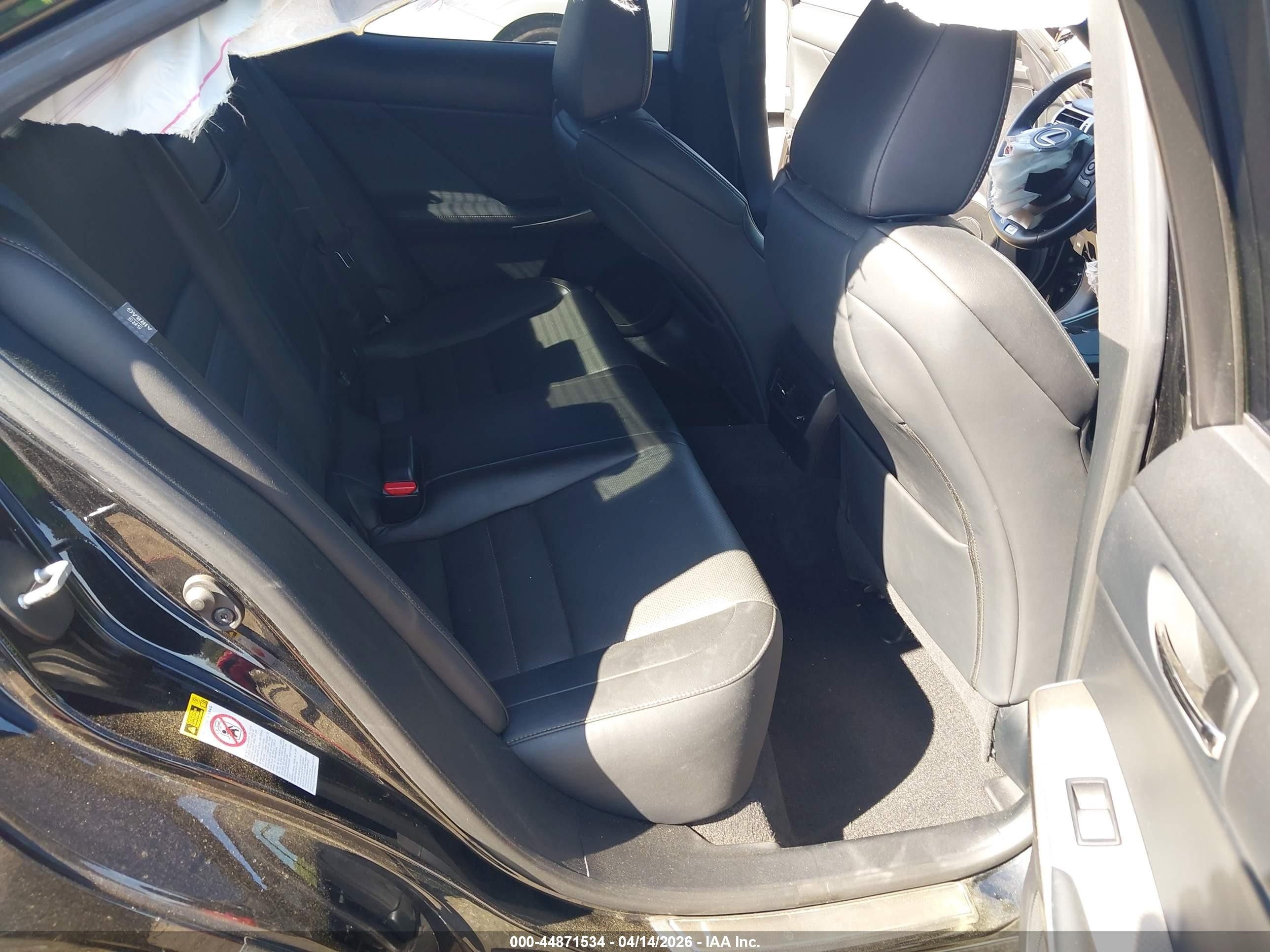 2015 Lexus Is 350   Black vin: JTHBE1D27F5018534