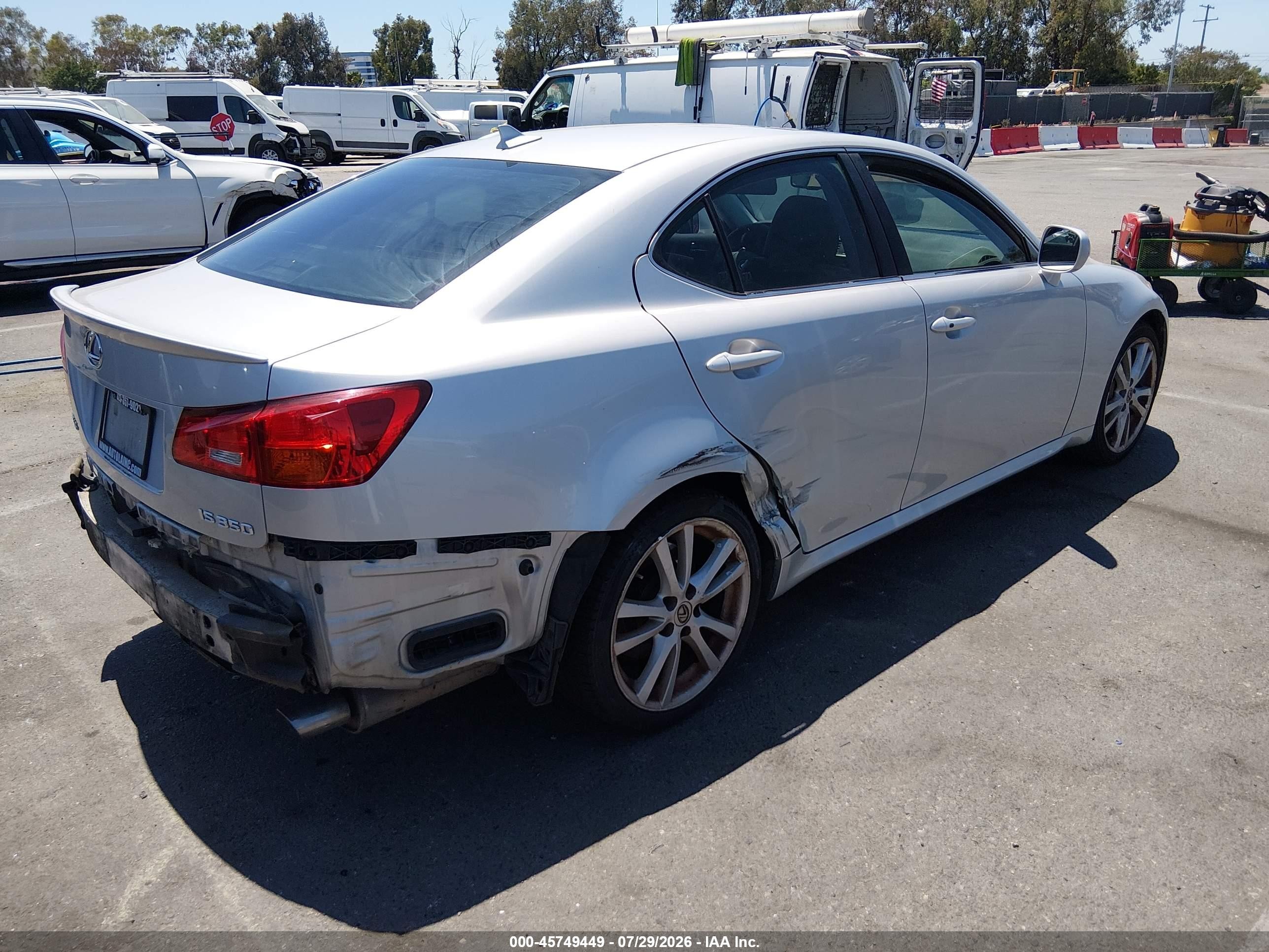 2007 Lexus Is 350   Silver vin: JTHBE262072008028