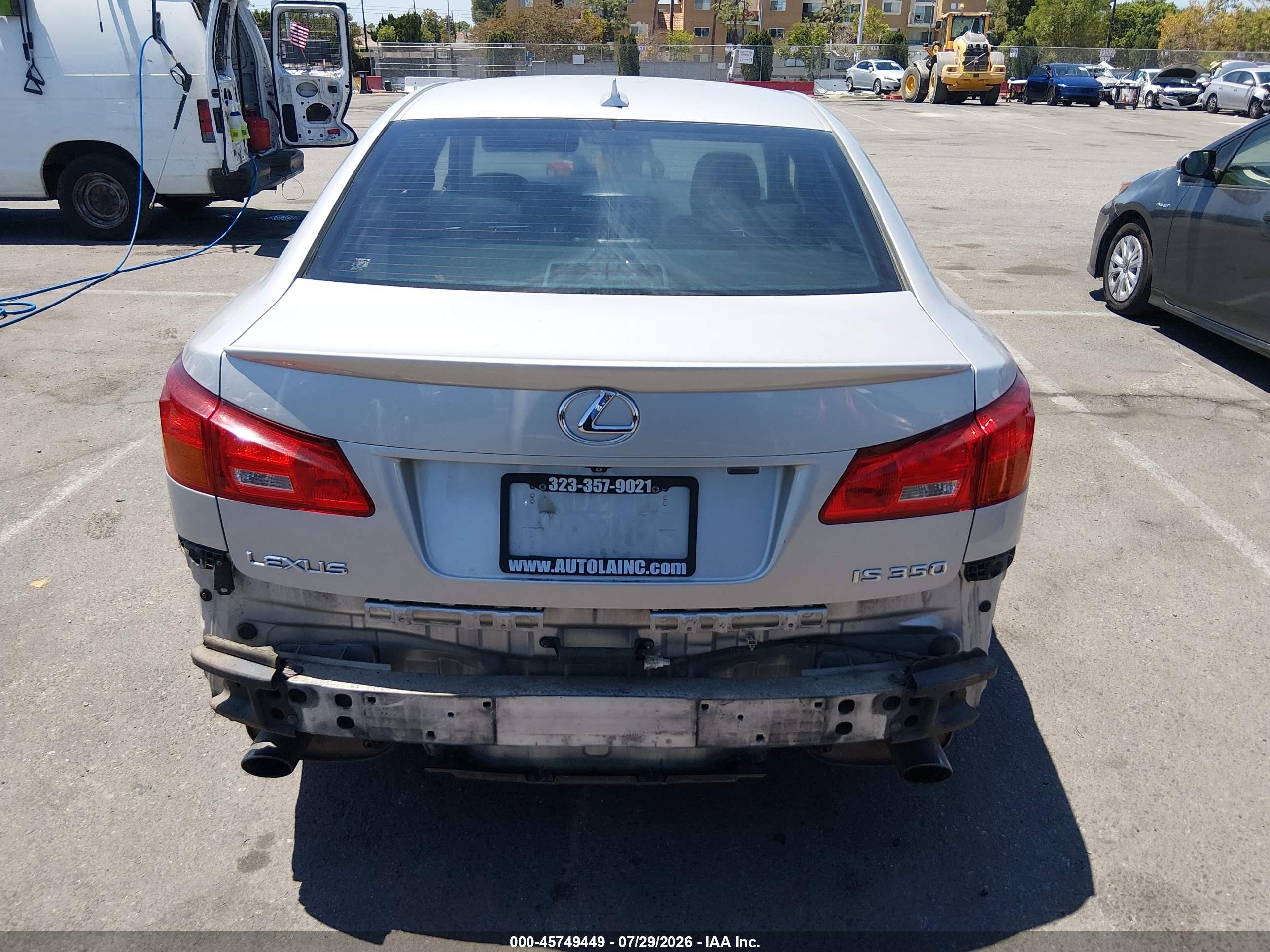 2007 Lexus Is 350   Silver vin: JTHBE262072008028