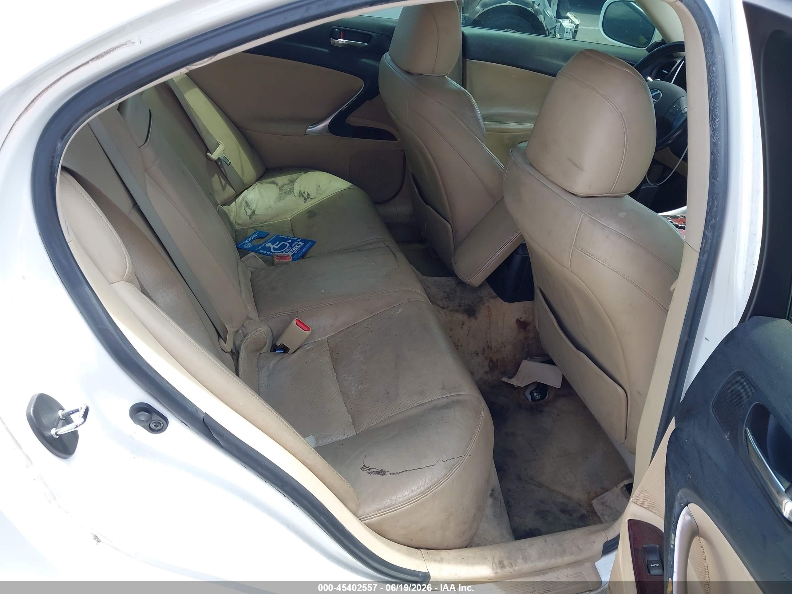 2007 Lexus Is 350   White vin: JTHBE262072009874