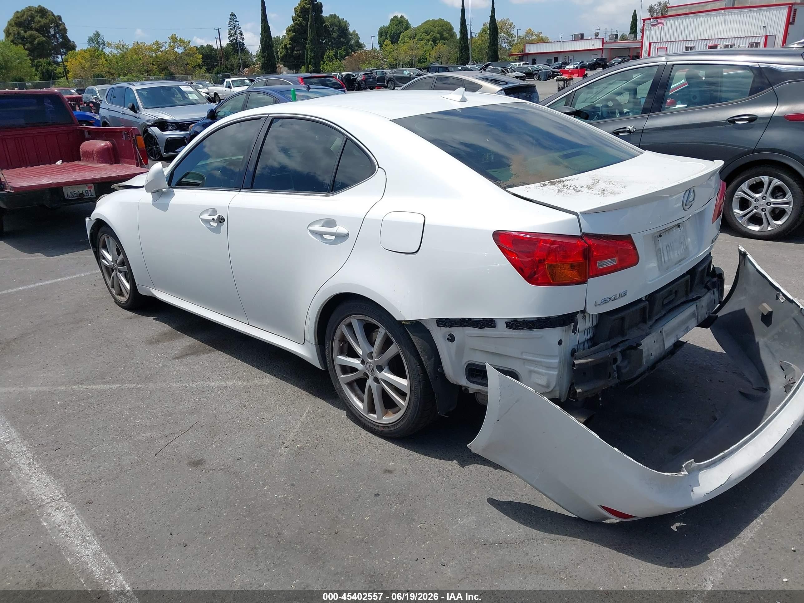 2007 Lexus Is 350   White vin: JTHBE262072009874
