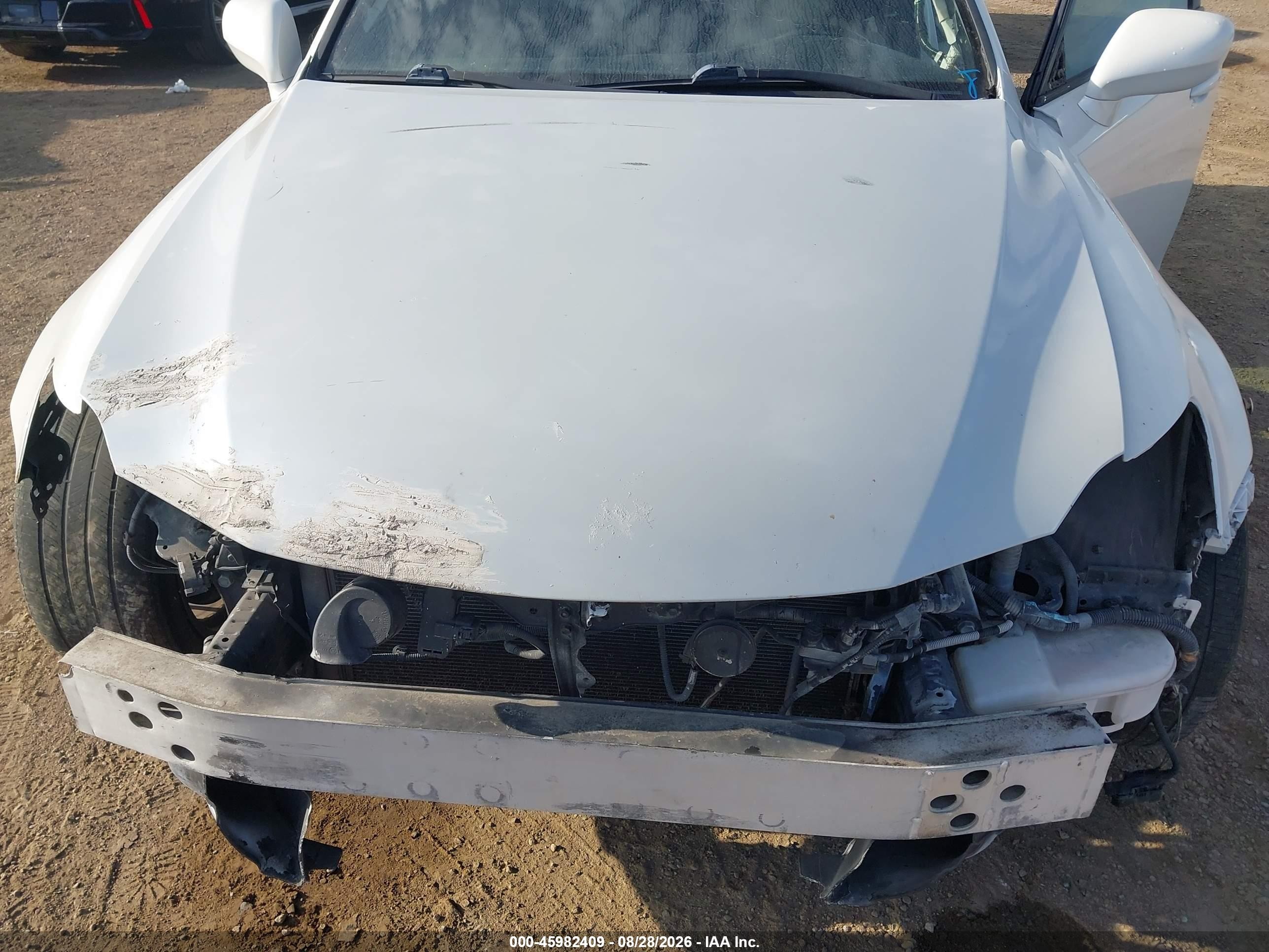 2007 Lexus Is 350   White vin: JTHBE262075014717