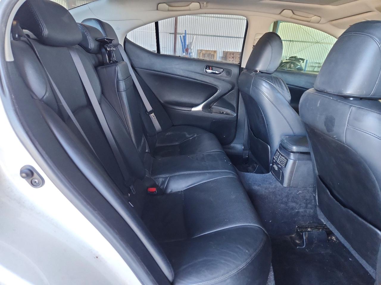2007 Lexus Is 350 White vin: JTHBE262275012113