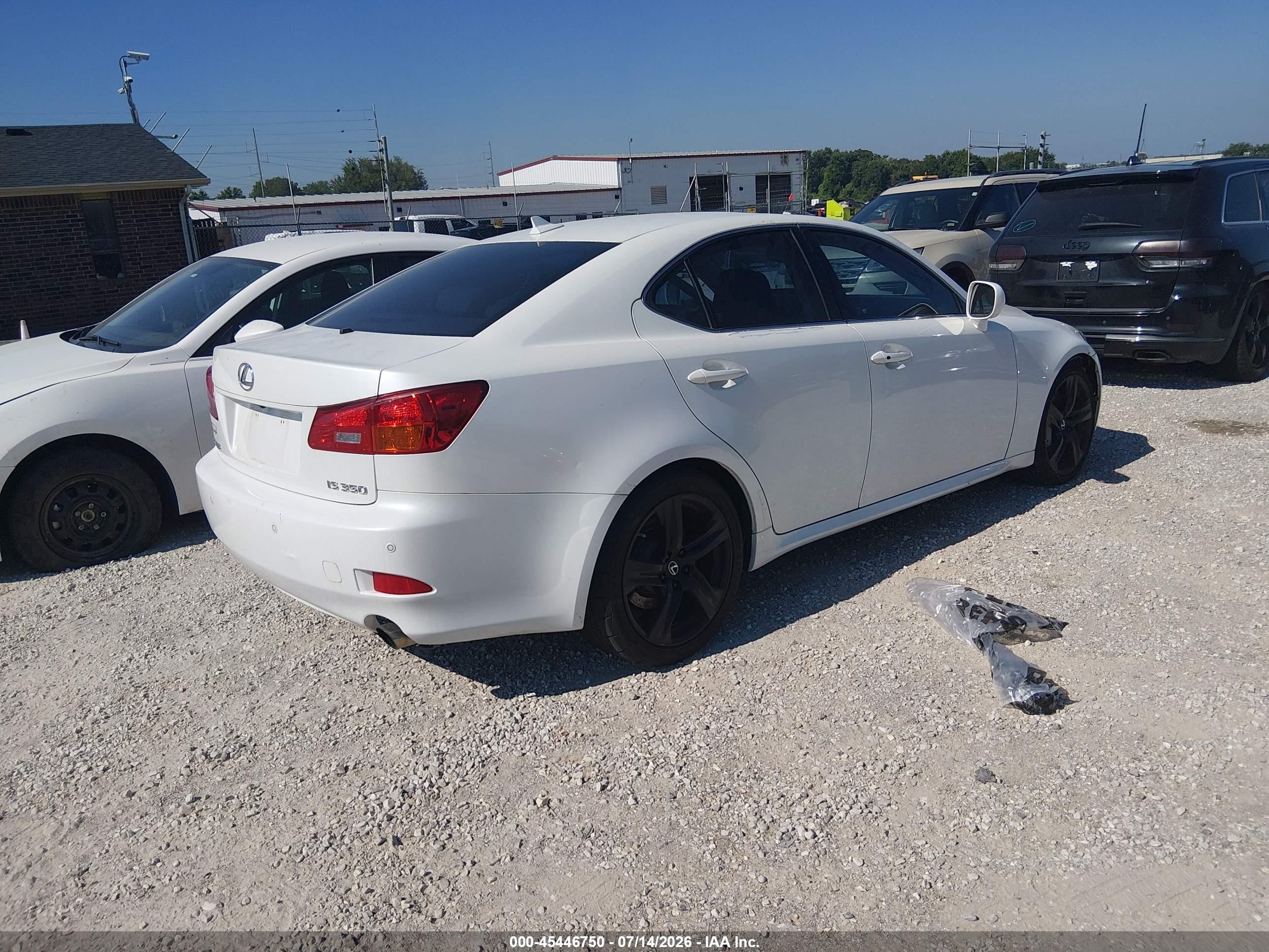 2007 Lexus Is 350   White vin: JTHBE262372010873