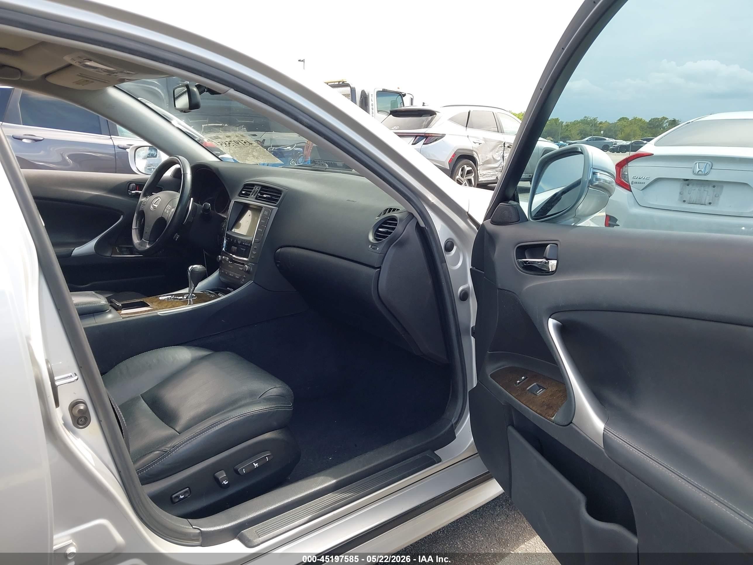 2009 Lexus Is 350   Silver vin: JTHBE262392016370