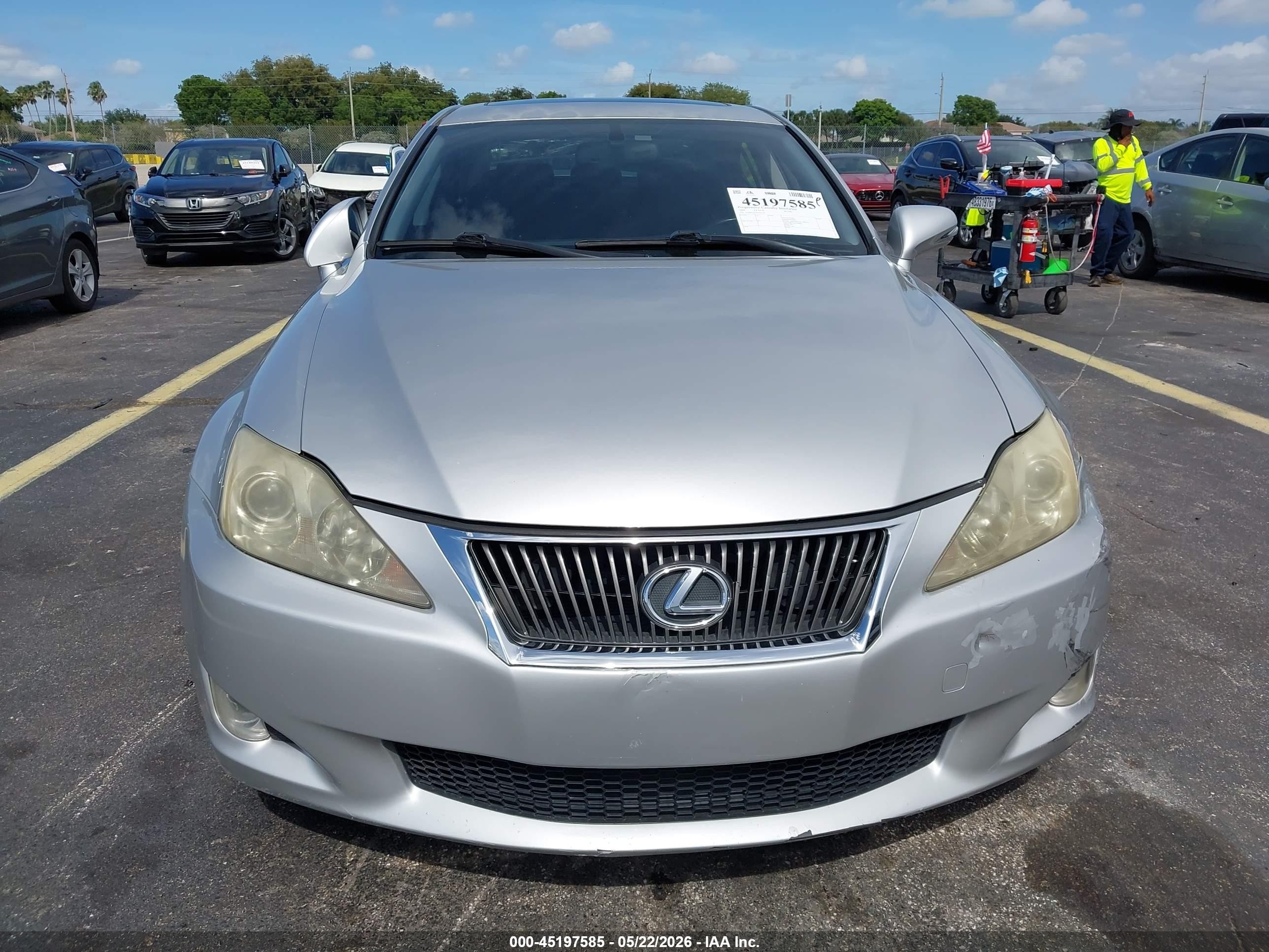 2009 Lexus Is 350   Silver vin: JTHBE262392016370