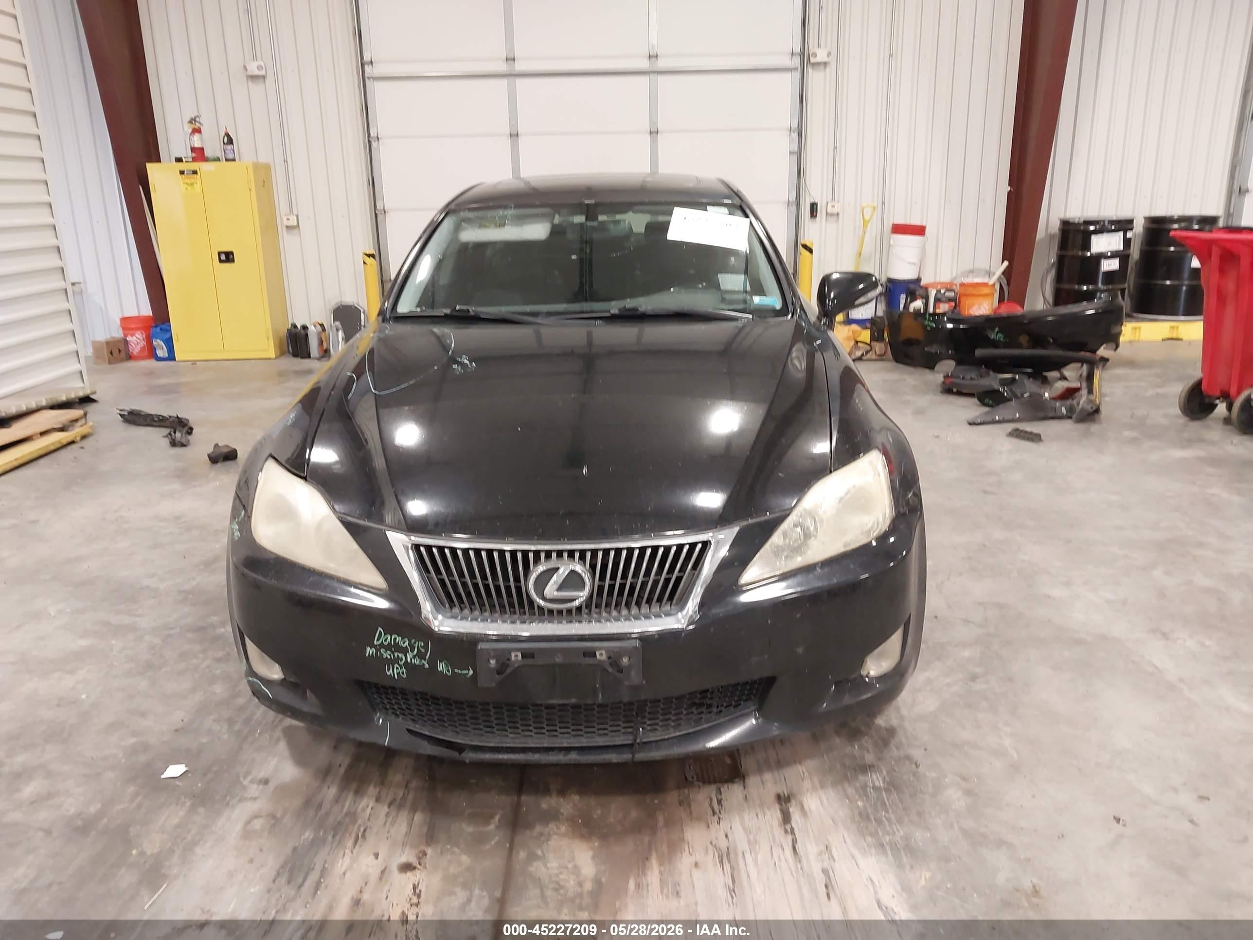 2009 Lexus Is 350 Black vin: JTHBE262495022127