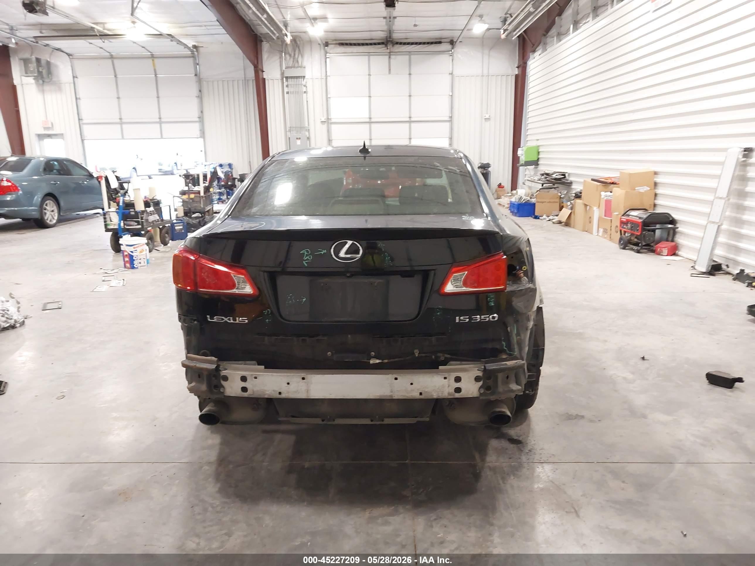 2009 Lexus Is 350 Black vin: JTHBE262495022127