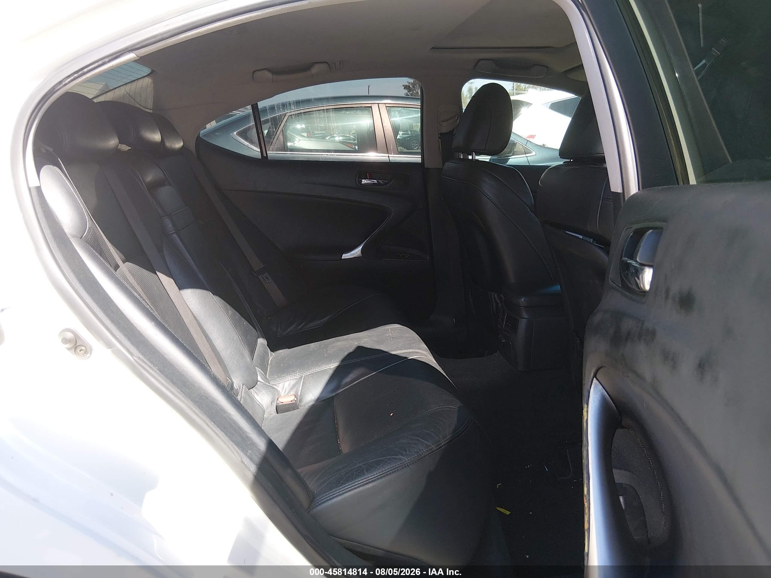 2006 Lexus Is 350   White vin: JTHBE262562005348