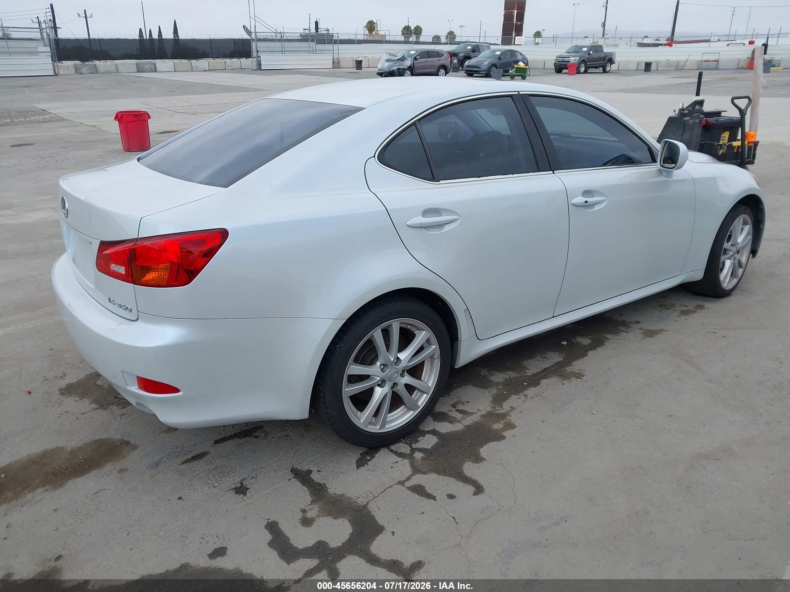 2006 Lexus Is 350 Белый vin: JTHBE262565005350
