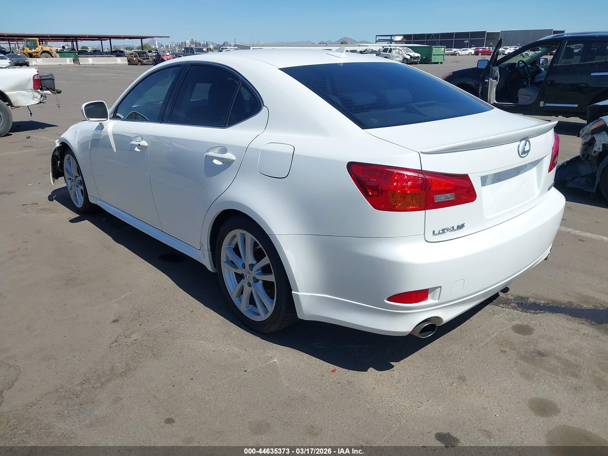 2007 Lexus Is 350   White vin: JTHBE262572010230