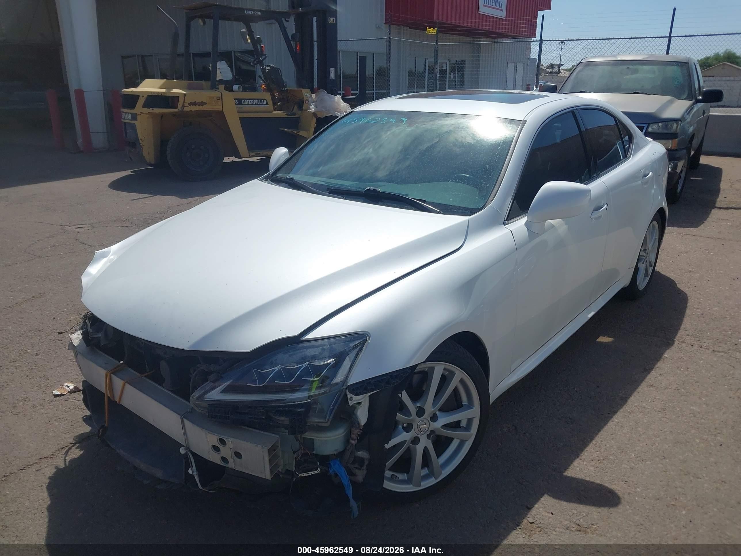 2007 Lexus Is 350   White vin: JTHBE262572010230