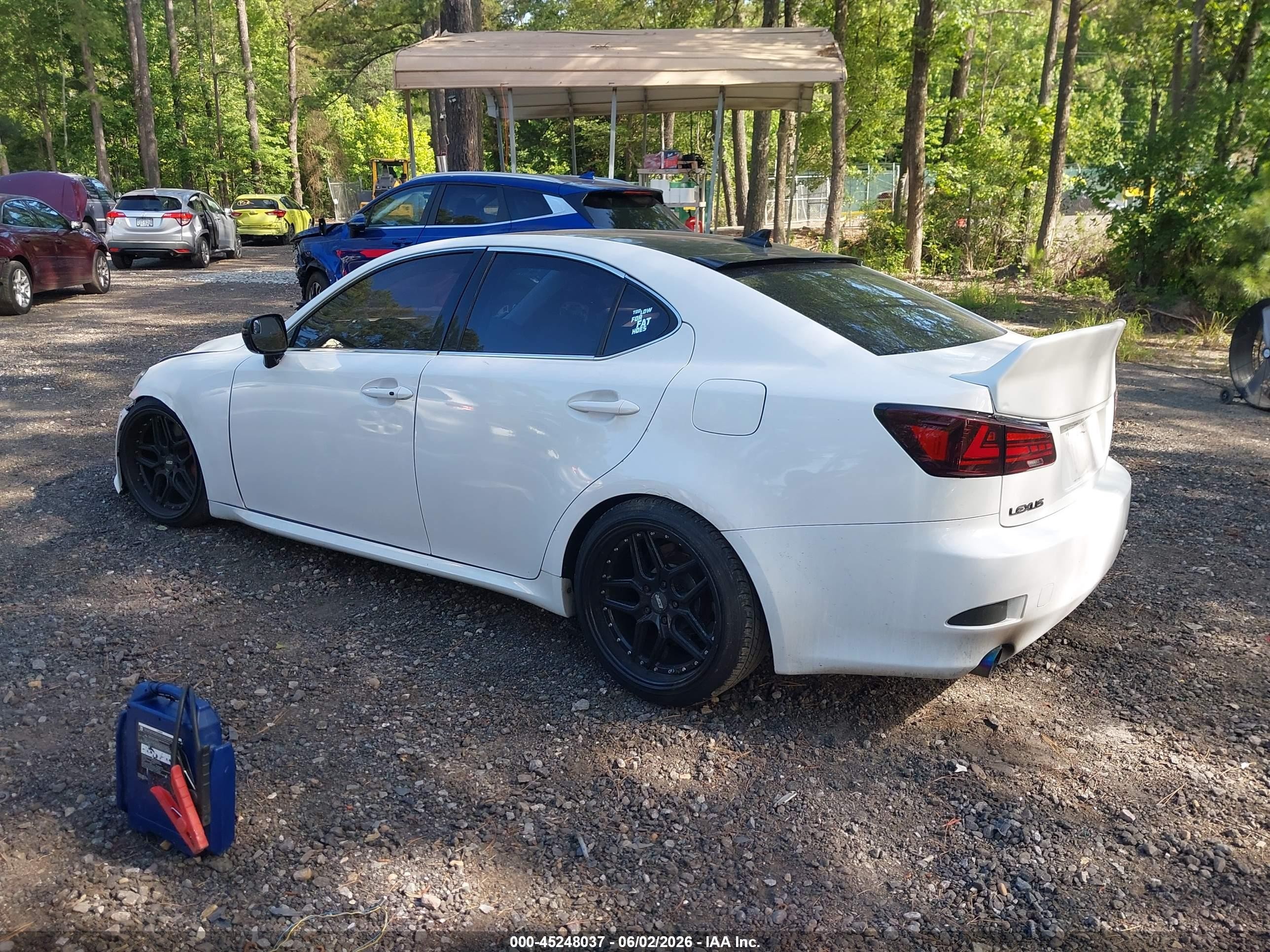2008 Lexus Is 350   White vin: JTHBE262582014585