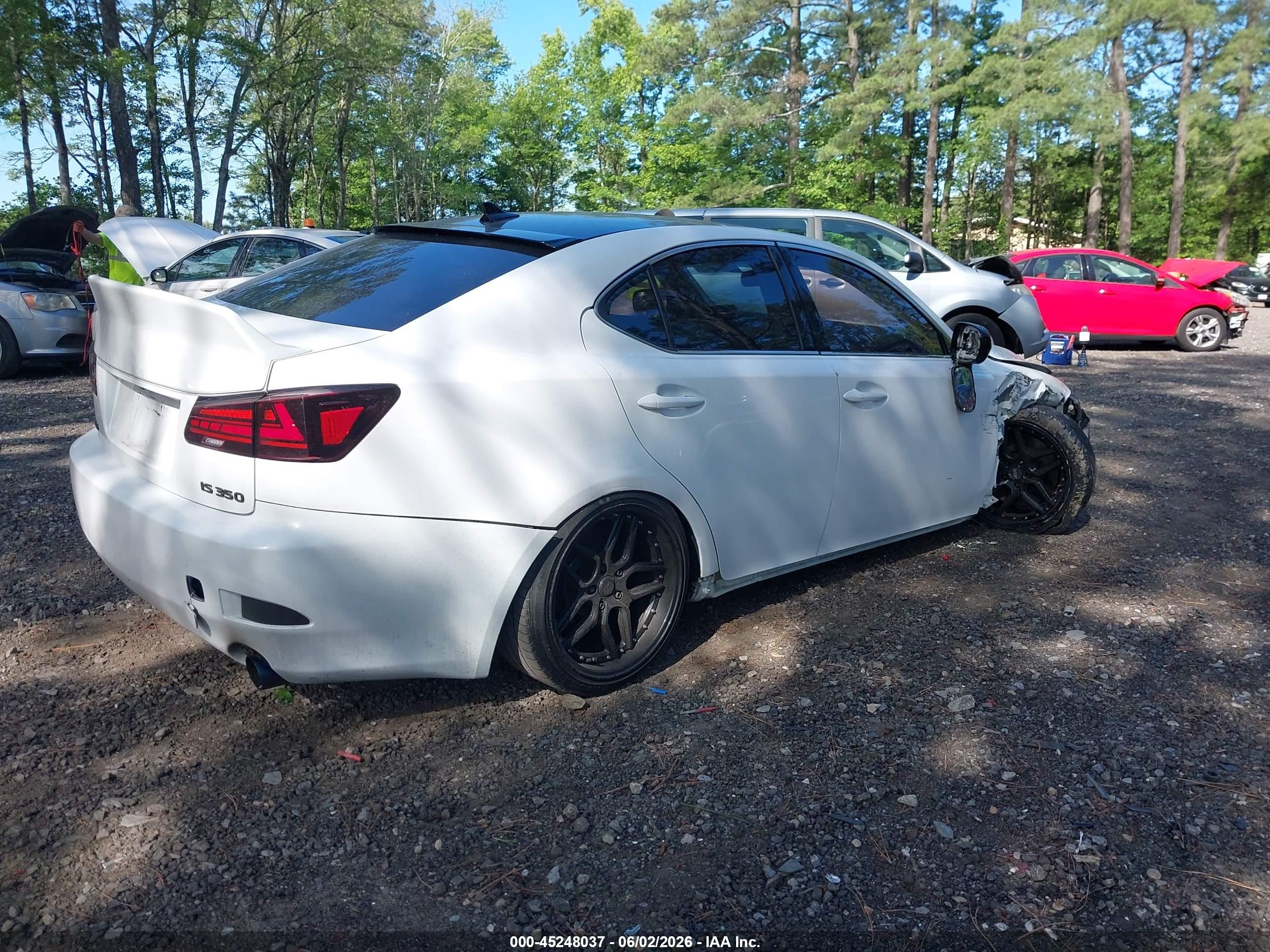 2008 Lexus Is 350   White vin: JTHBE262582014585