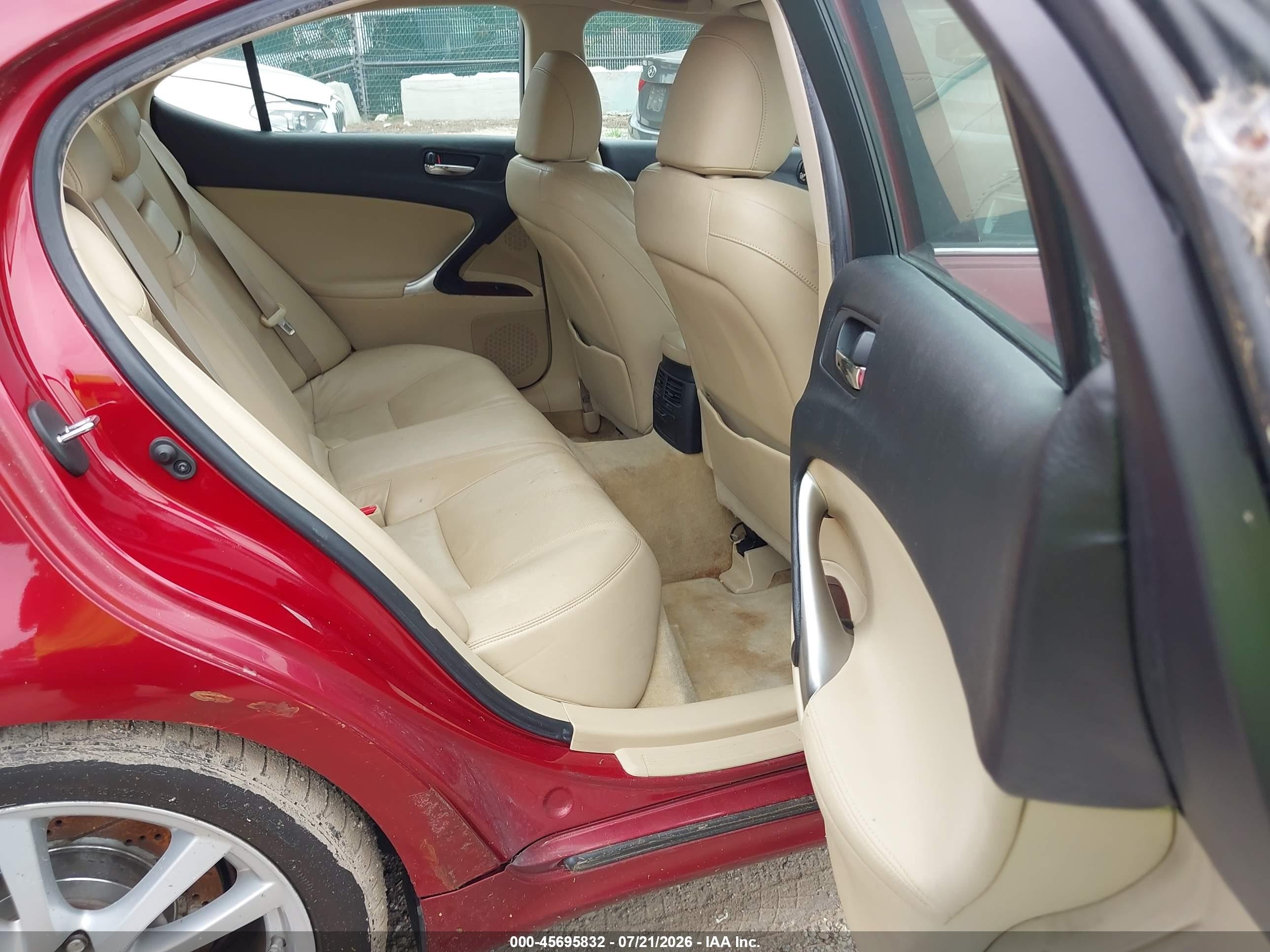 2007 Lexus Is 350   Red vin: JTHBE262672008079