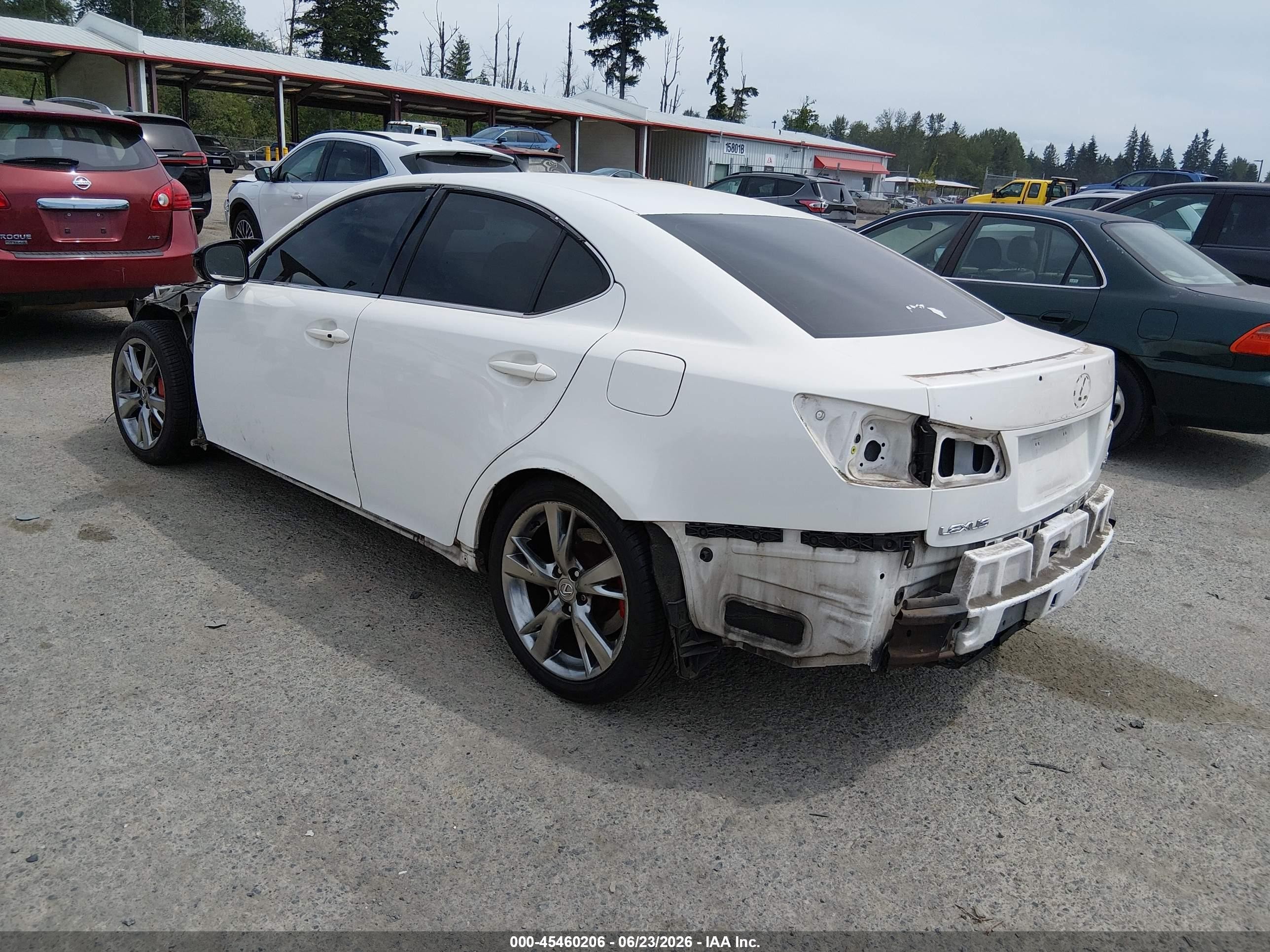 2006 Lexus Is 350   White vin: JTHBE262765004717