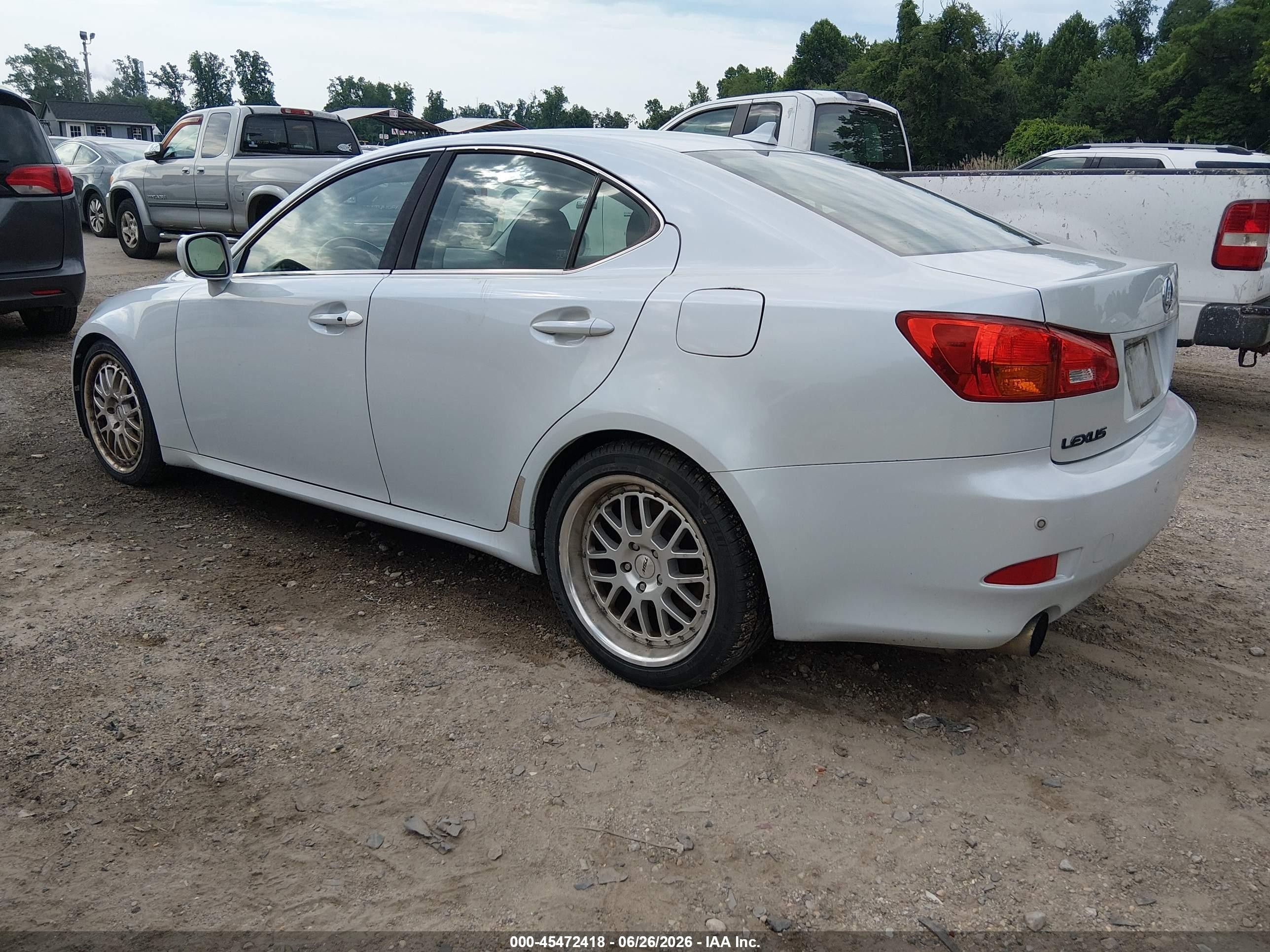 2007 Lexus Is 350 White vin: JTHBE262772008379