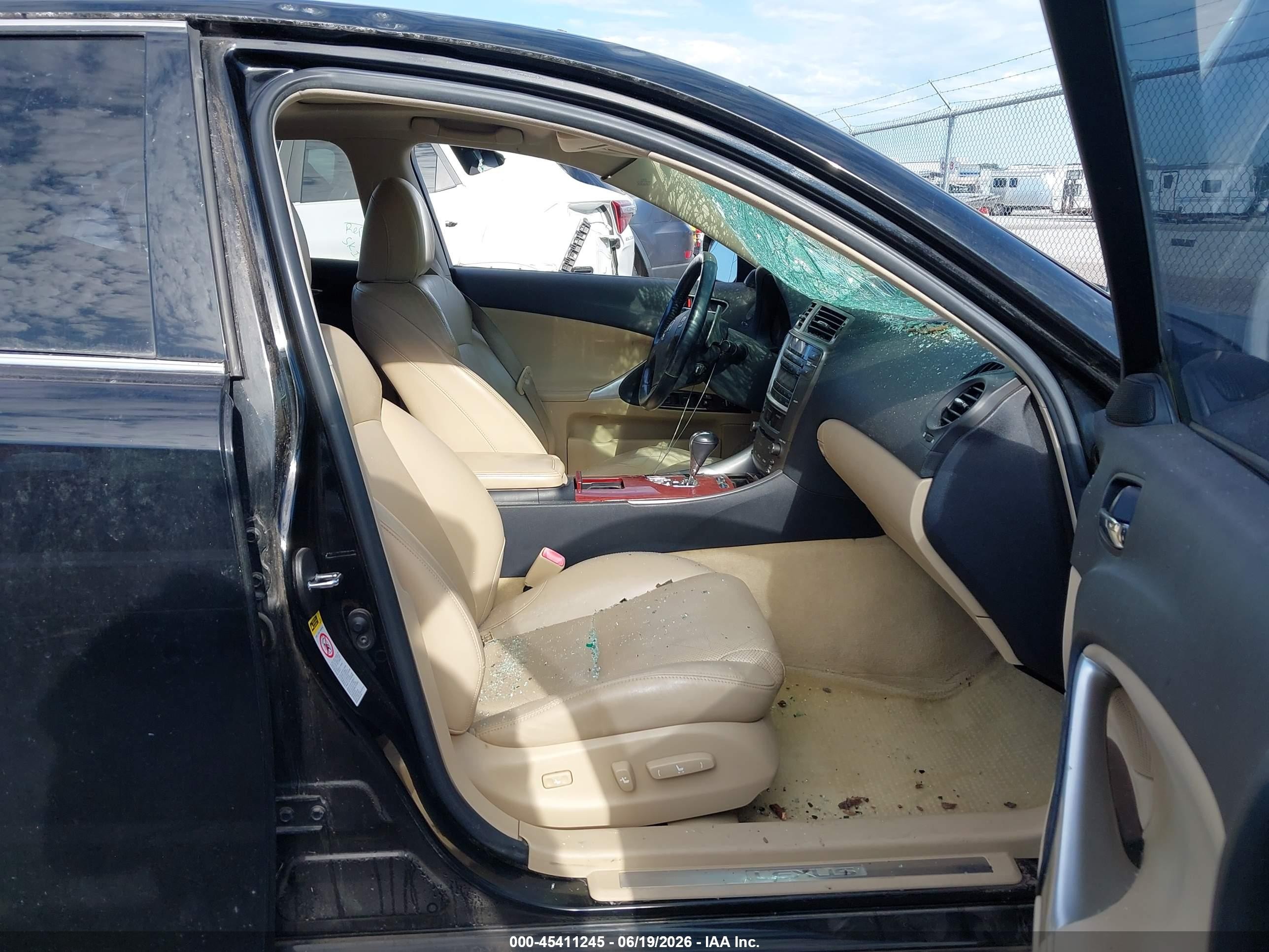 2007 Lexus Is 350   Black vin: JTHBE262772011704