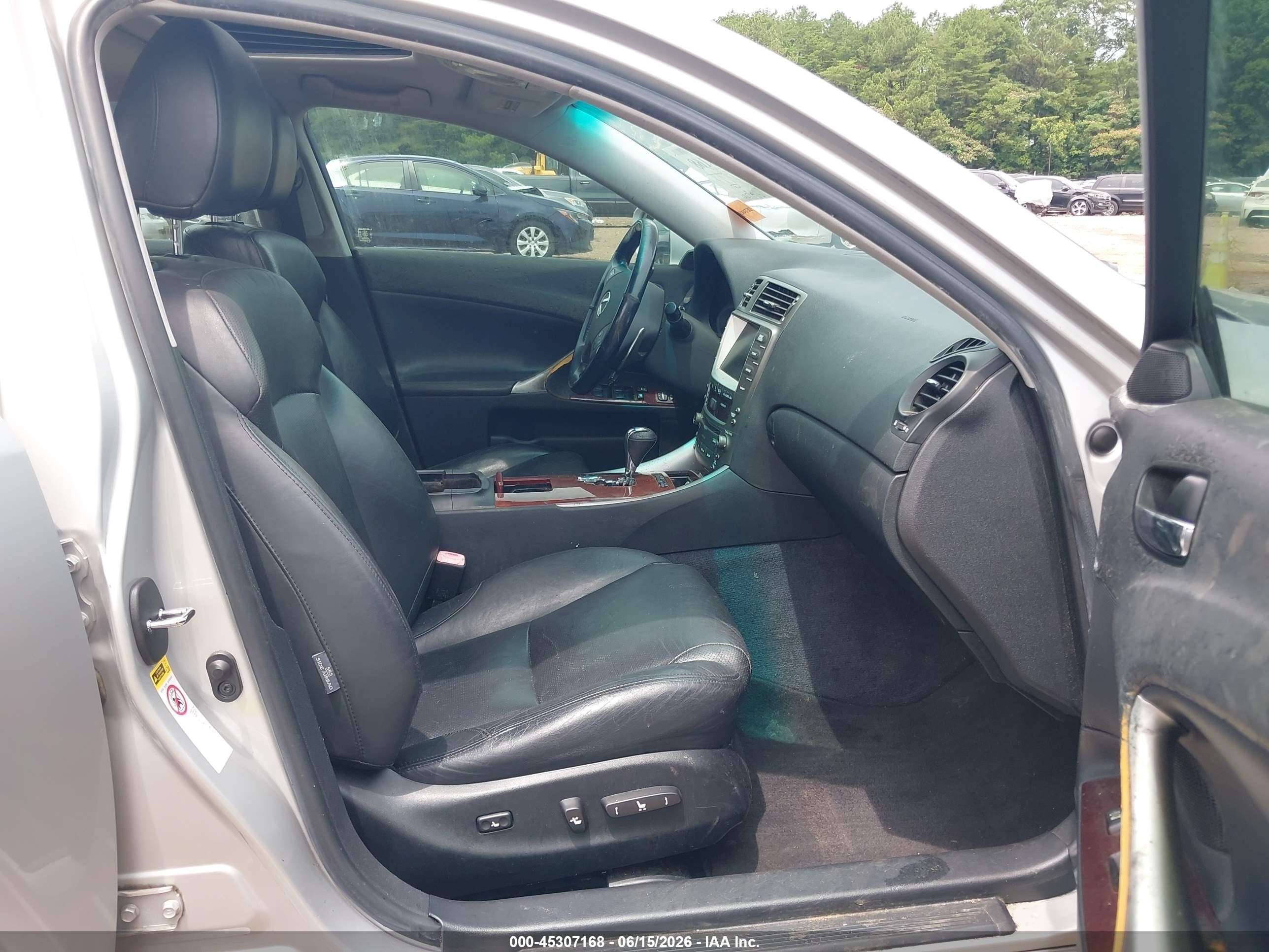 2008 Lexus Is 350   Silver vin: JTHBE262882015181