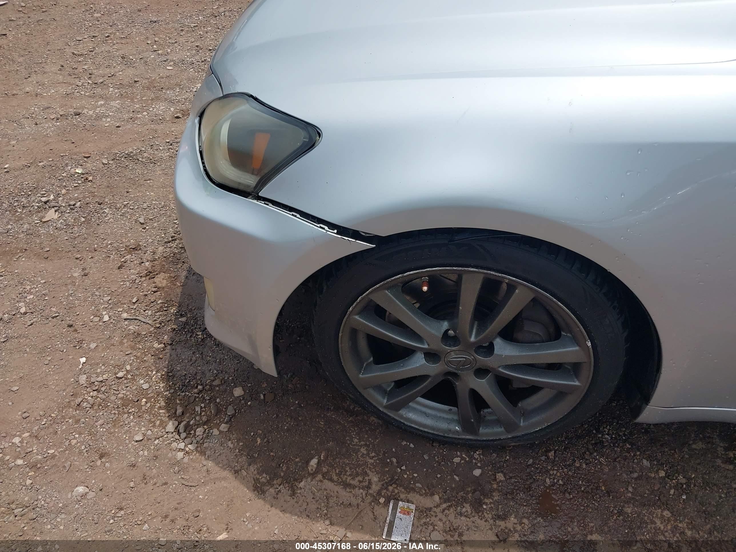 2008 Lexus Is 350   Silver vin: JTHBE262882015181