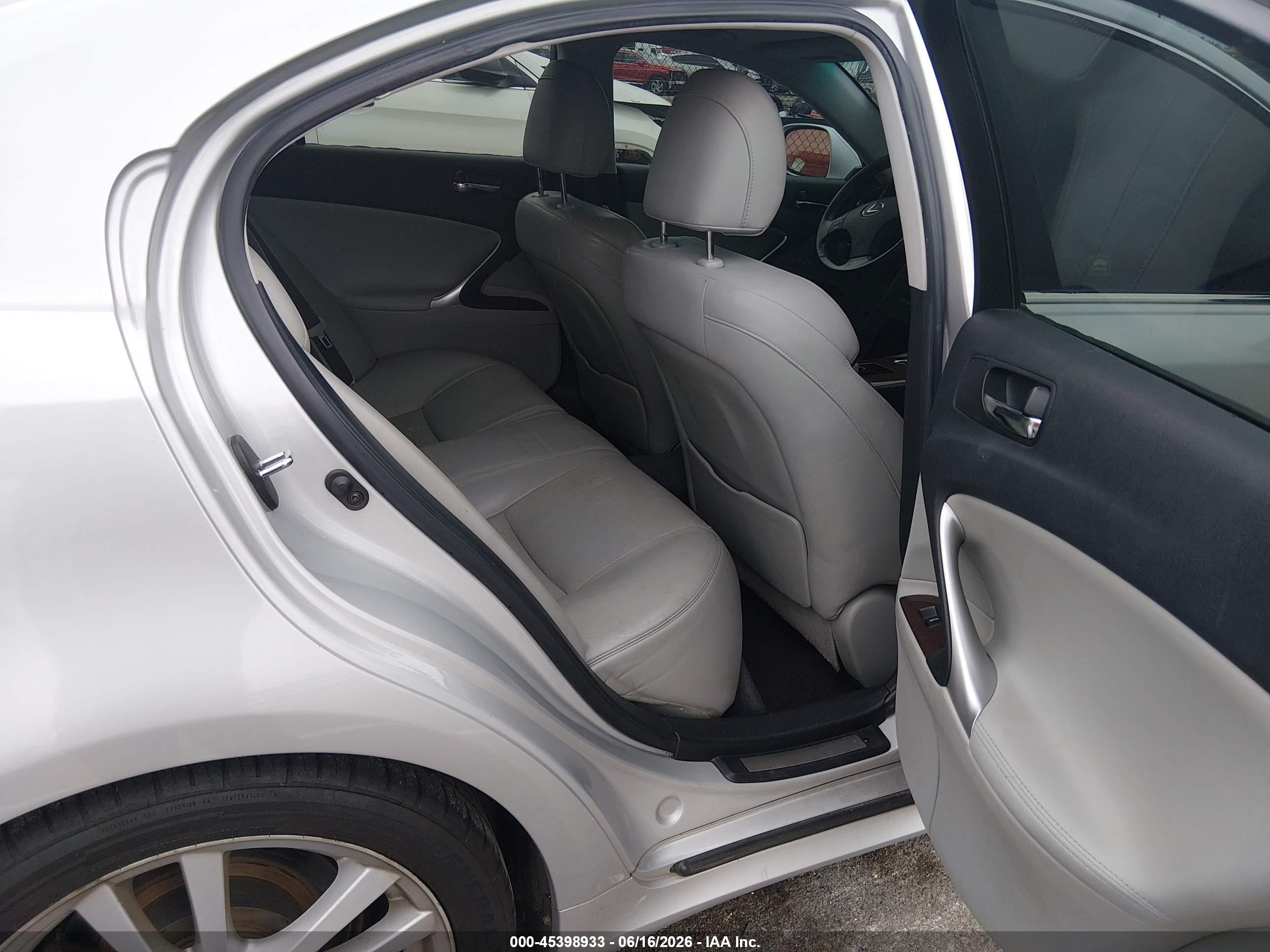 2006 Lexus Is 350   Серебряный vin: JTHBE262965008302